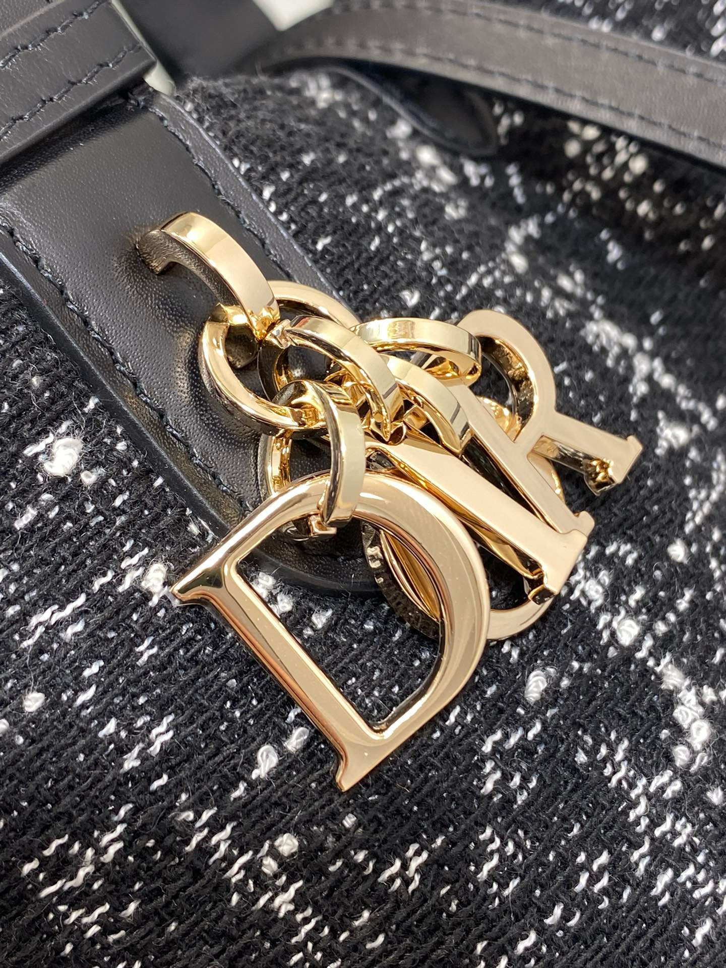 Dior Toujours 디올 투쥬르 트위드 스몰 토트백 3