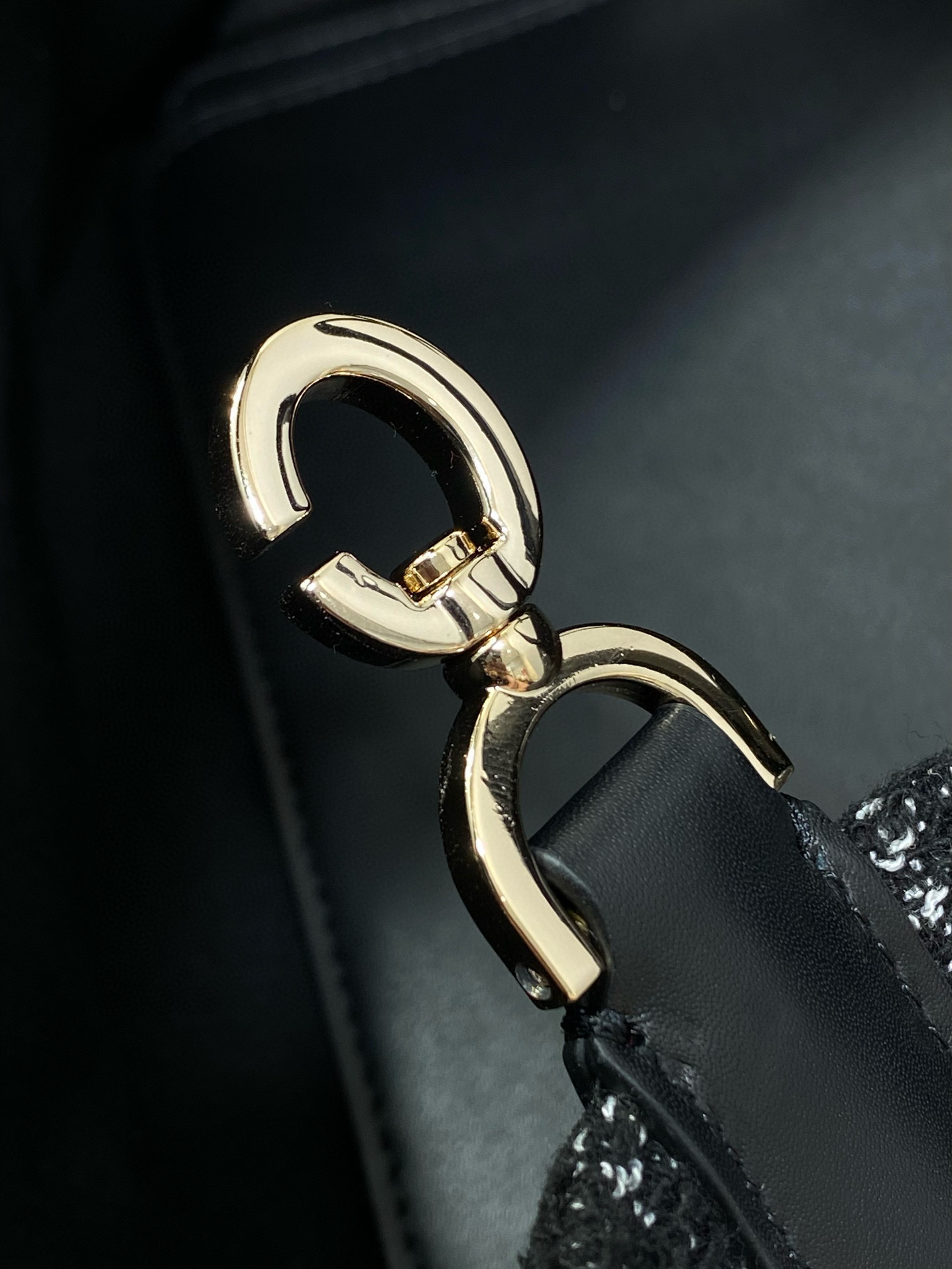 Dior Toujours 디올 투쥬르 트위드 스몰 토트백 12