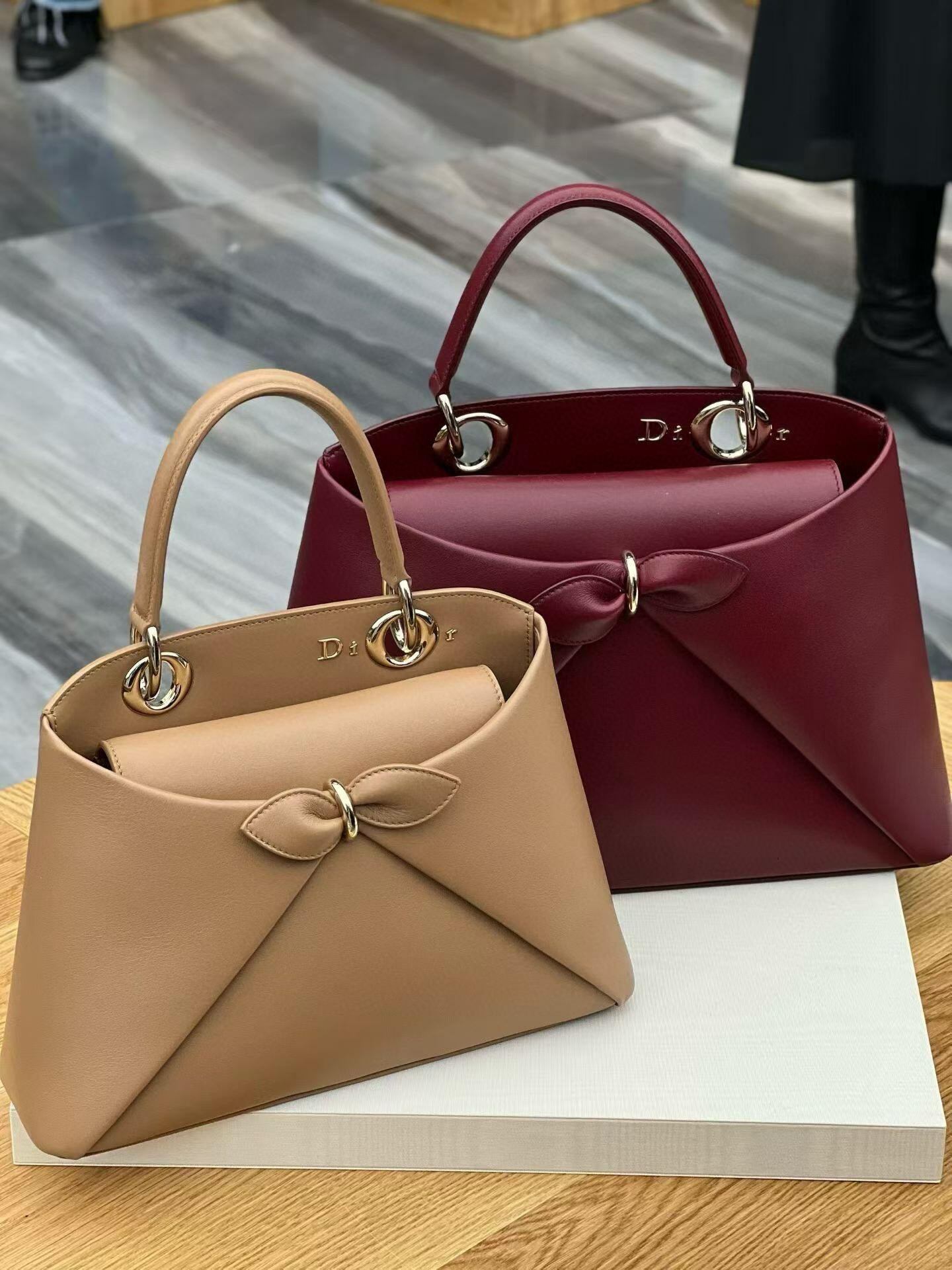 Dior 디올 2026 리본 보우 토트백 3