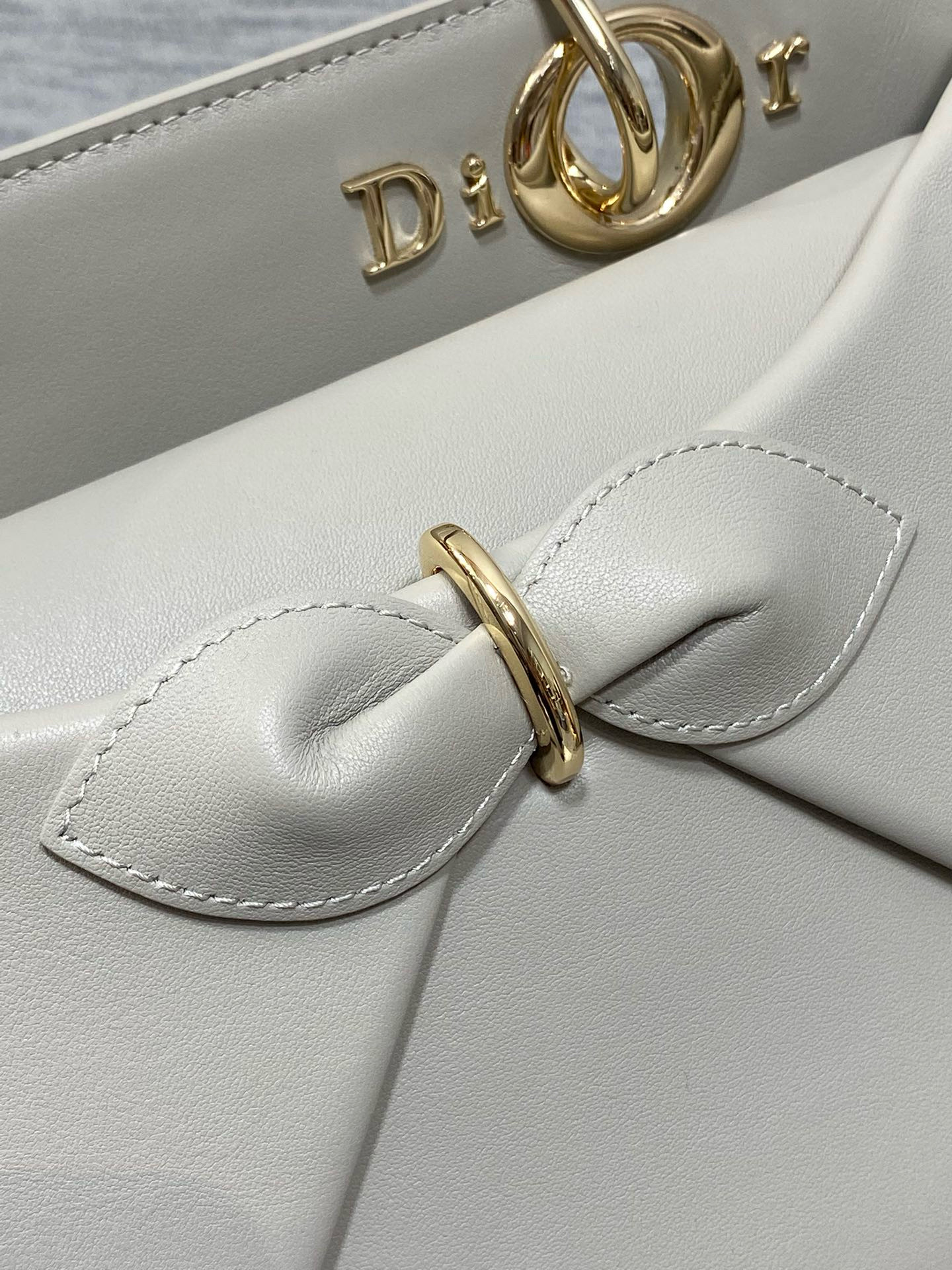 Dior 디올 2026 리본 보우 토트백 5