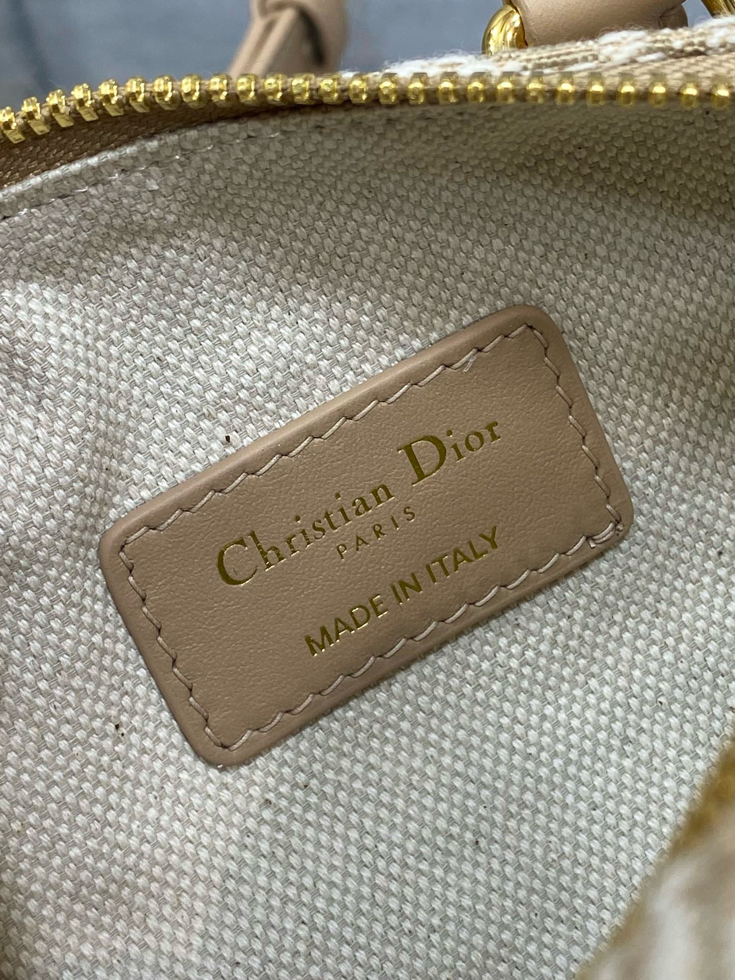 Dior 디올 Groove 16 오블리크 내추럴 베이지 토트백 10