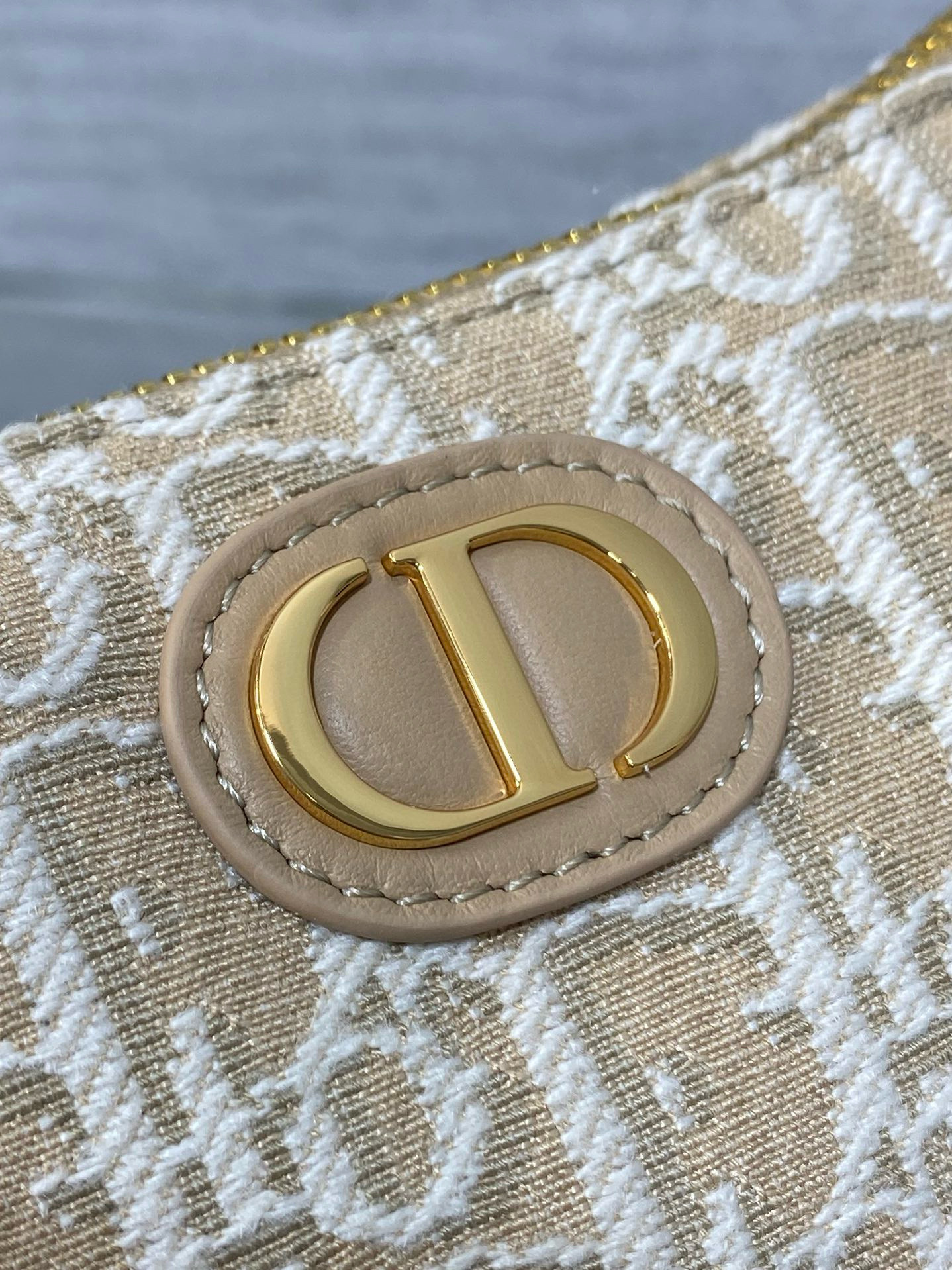 Dior 디올 30 Montaigne Cigale 오블리크 자카드 숄더백 3