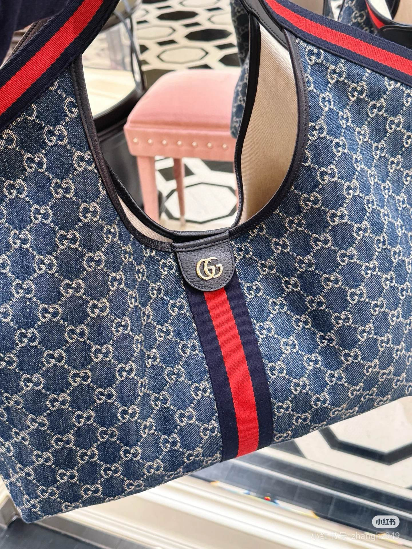 GUCCI 구찌 Giglio GG 패턴 캔버스 토트백 11