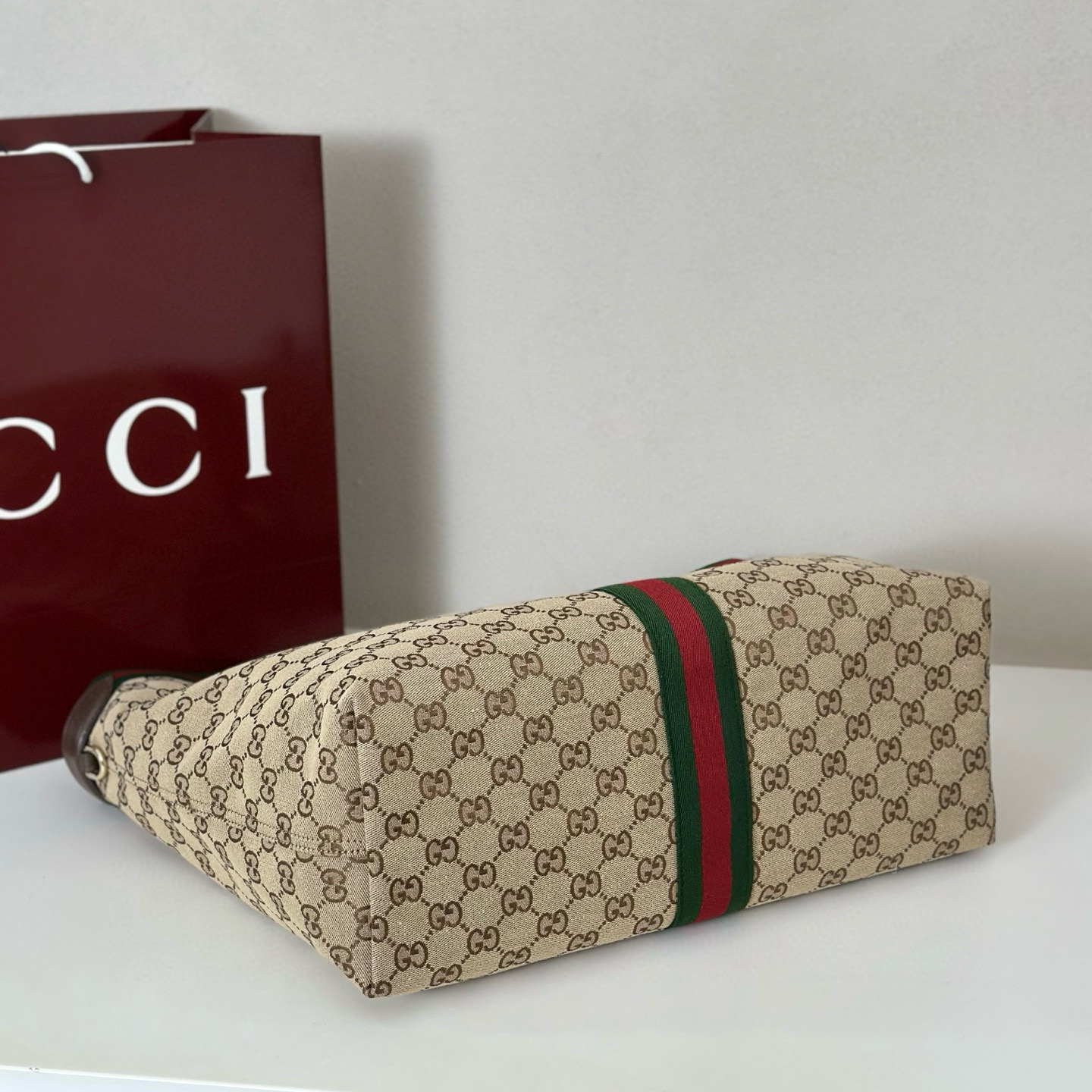 GUCCI 구찌 Giglio GG 패턴 캔버스 토트백 21