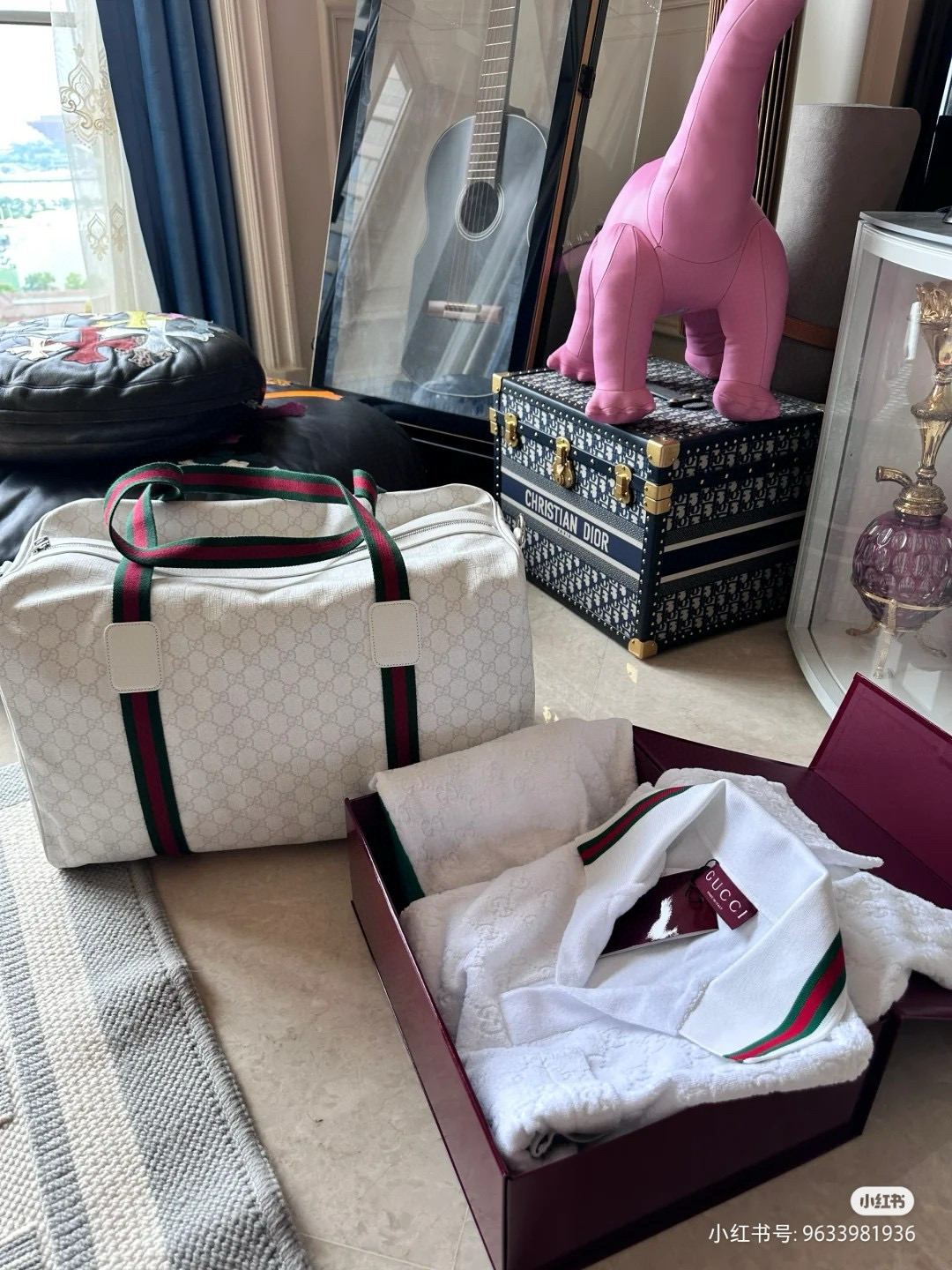 Gucci 구찌 GG 대형 화이트 여행가방 10