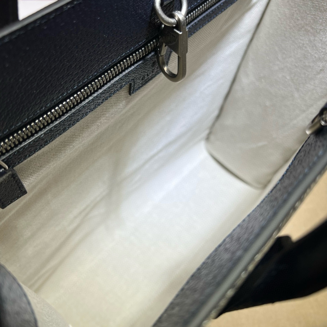 GUCCI 구찌 GG 캔버스 토트백 9