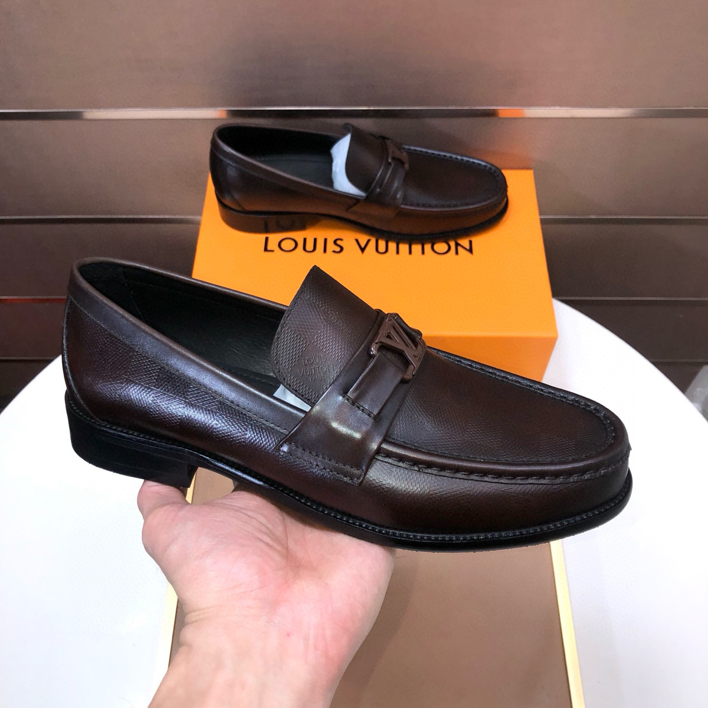 LOUIS VUITTON 루이비통 남성 소가죽 페니 로퍼 5