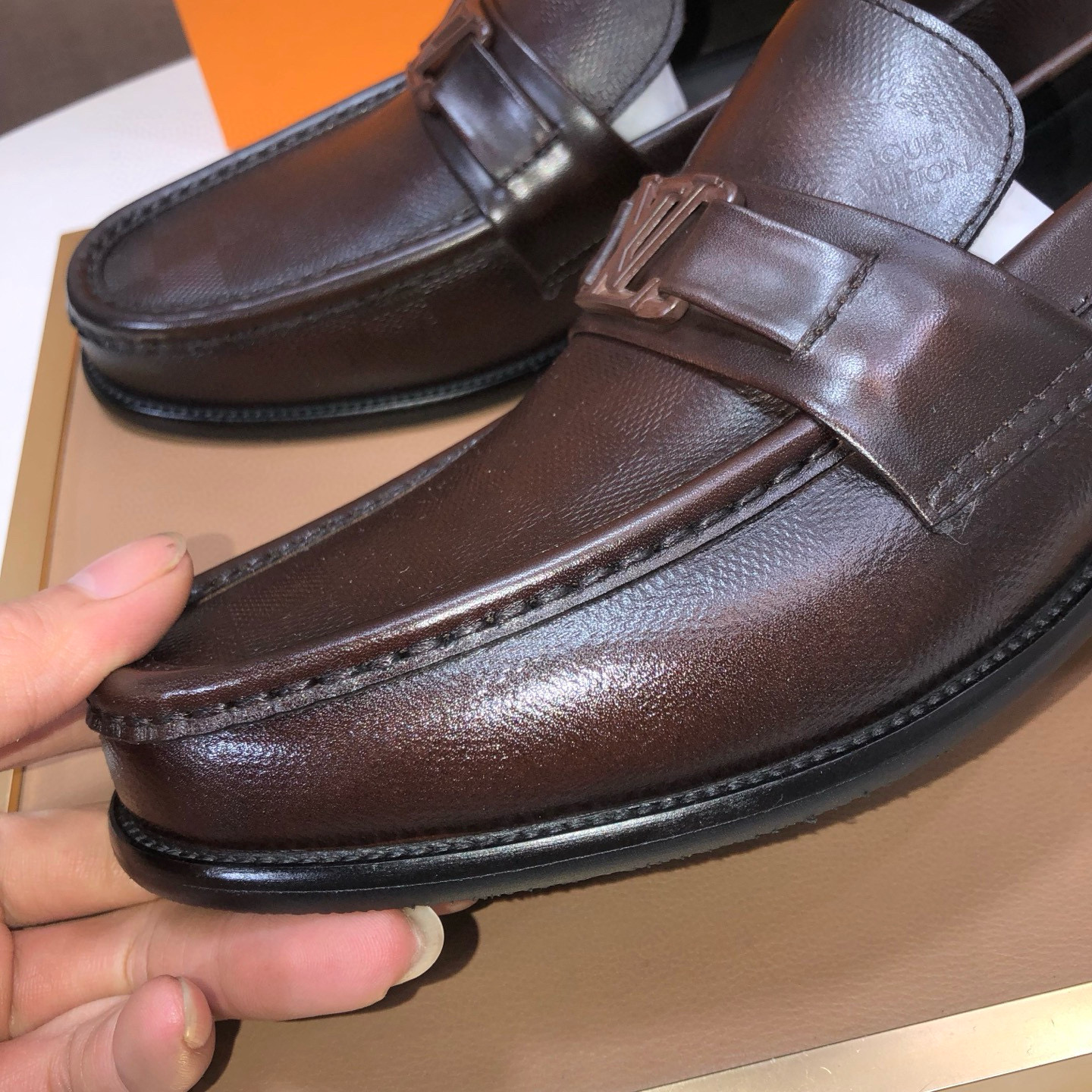 LOUIS VUITTON 루이비통 남성 소가죽 페니 로퍼 7