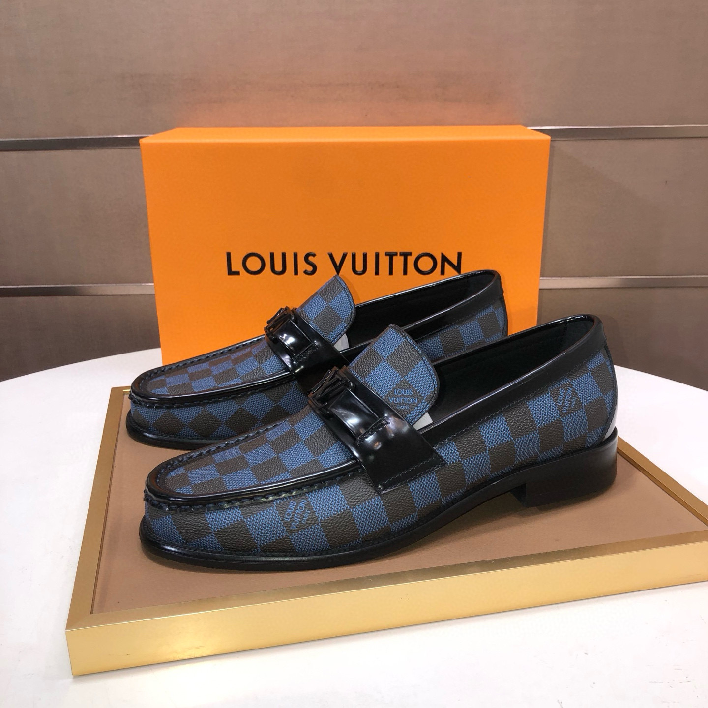 LOUIS VUITTON 루이비통 남성 소가죽 페니 로퍼 3