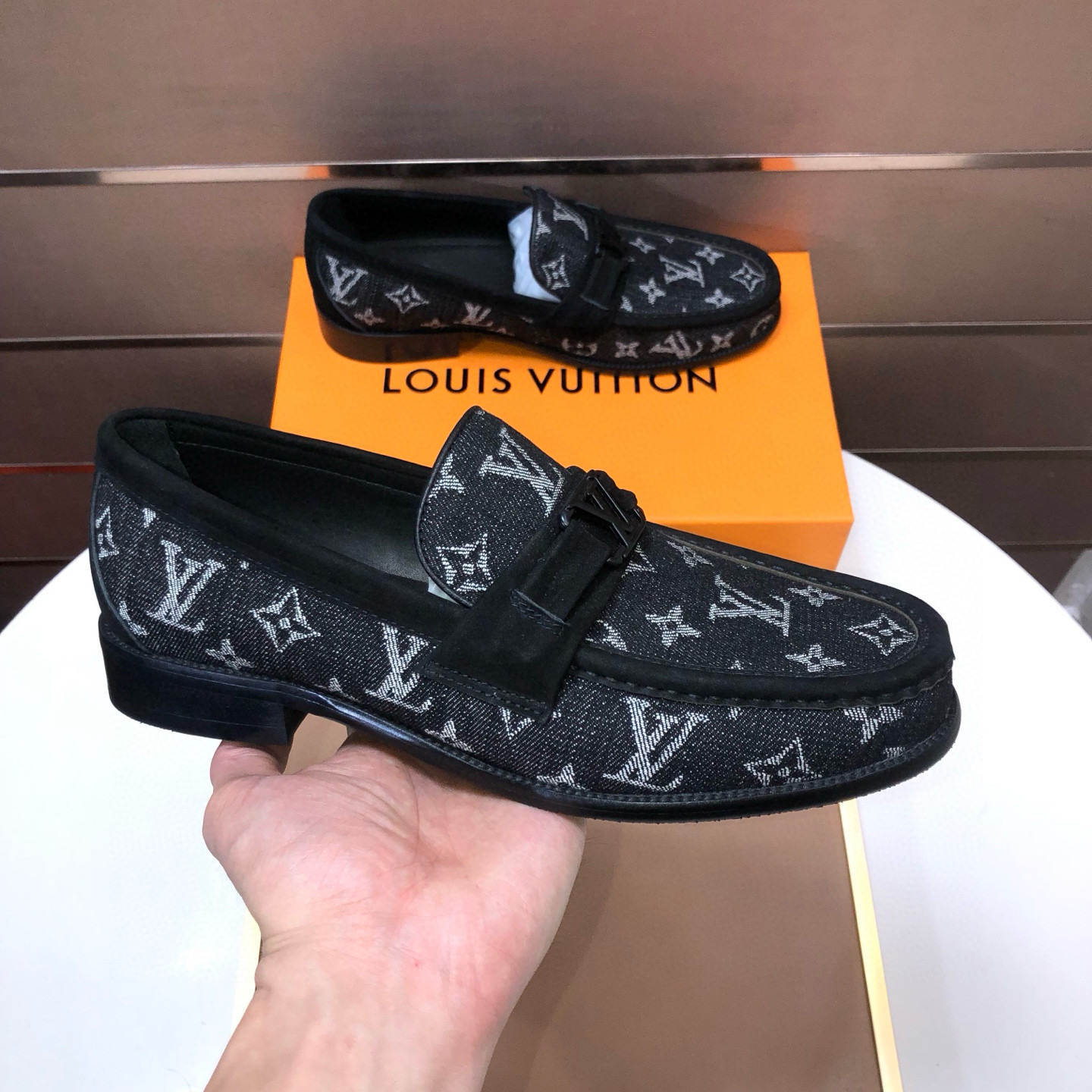 LOUIS VUITTON 루이비통 남성 소가죽 페니 로퍼 5