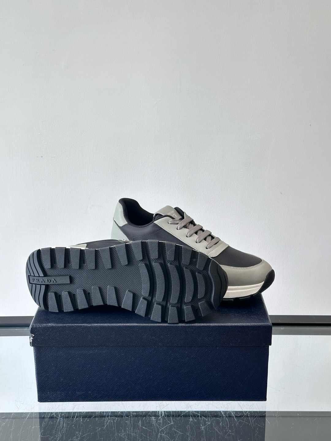Prada 프라다 남성 운동 캐주얼 스니커즈 9