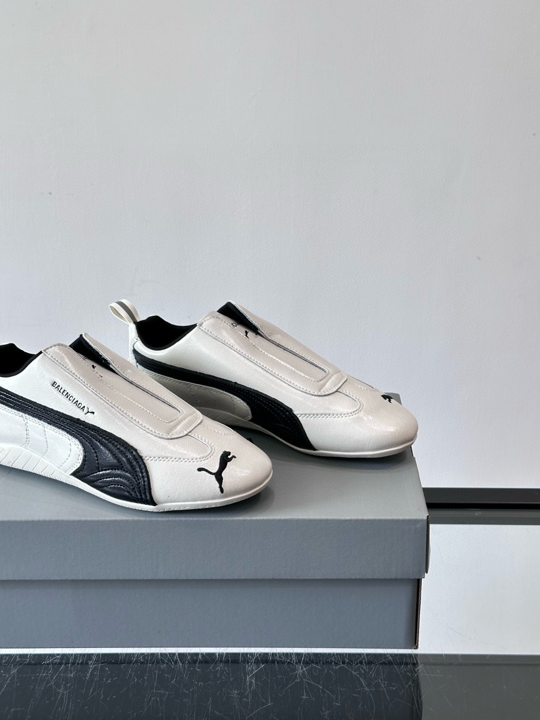 Balenciaga 발렌시아가 x PUMA Speedcat 블랙&화이트 레이싱 스니커즈 7