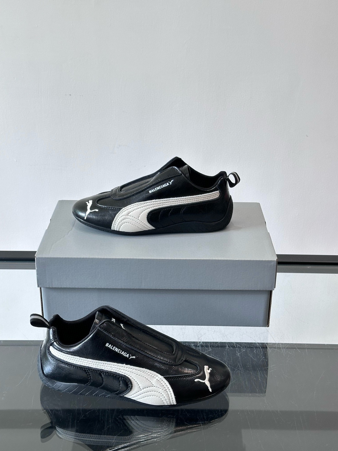 Balenciaga 발렌시아가 x PUMA Speedcat 블랙&화이트 레이싱 스니커즈 4