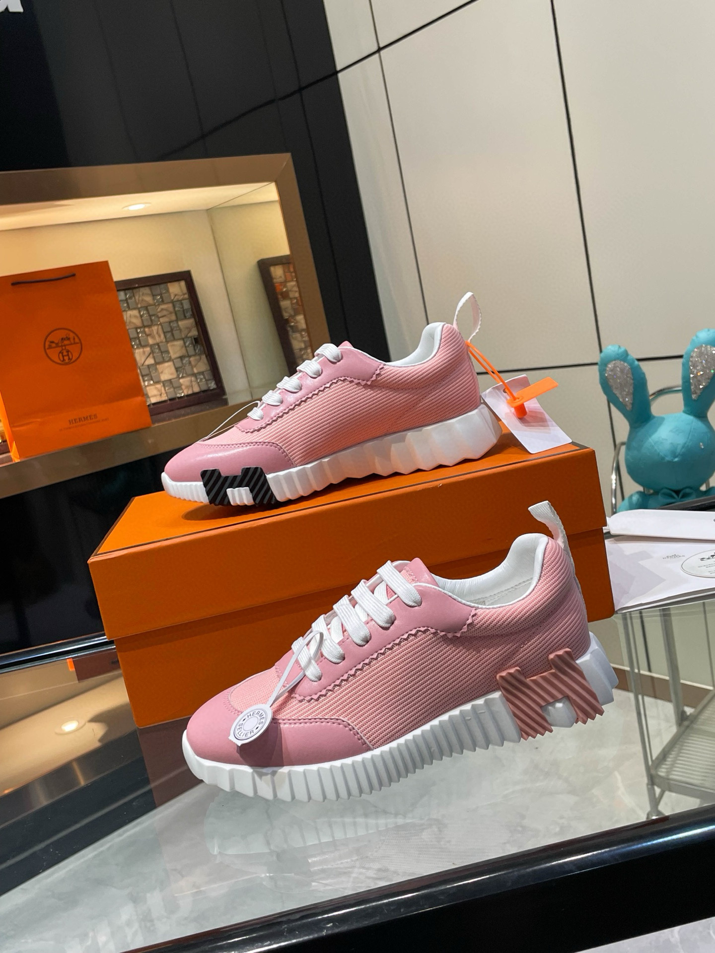 HERMES 에르메스 바운싱 핑크 스니커즈 5
