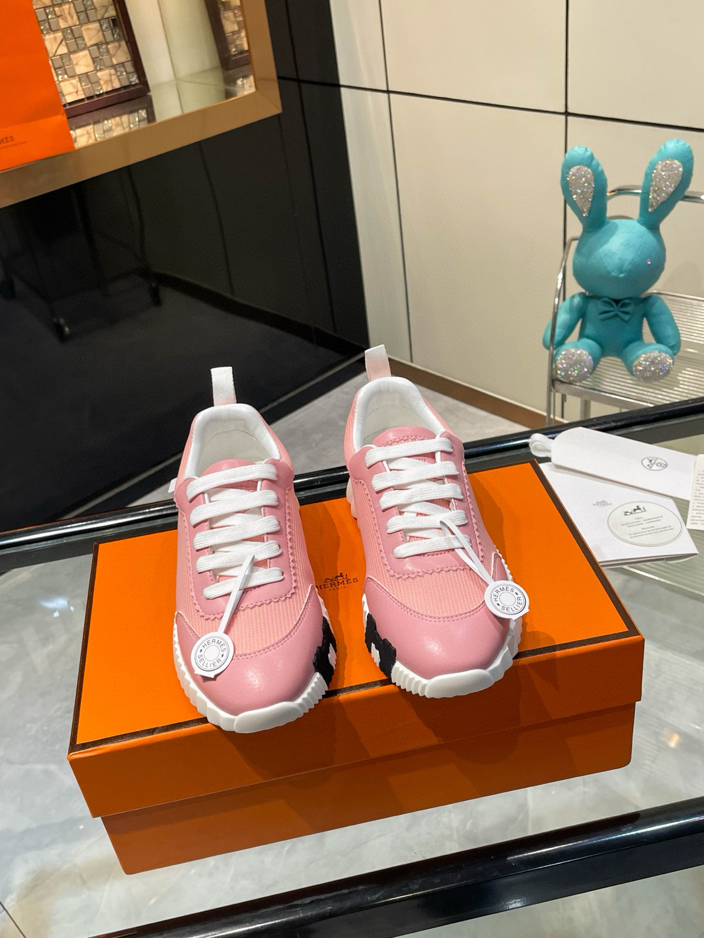 HERMES 에르메스 바운싱 핑크 스니커즈 6