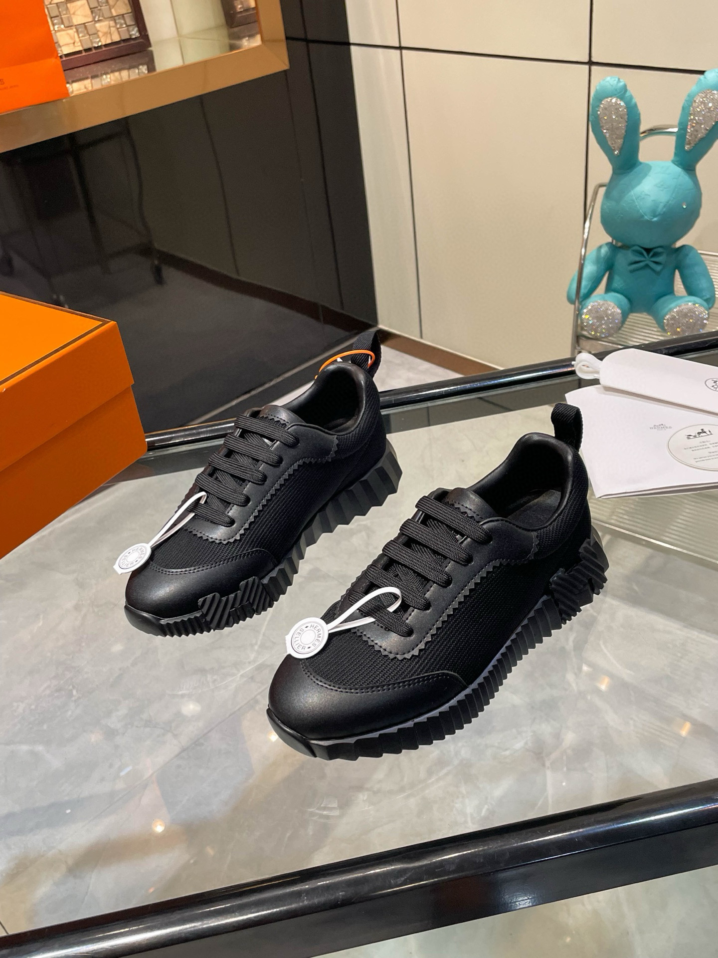 HERMES 에르메스 바운싱 핑크 스니커즈 3