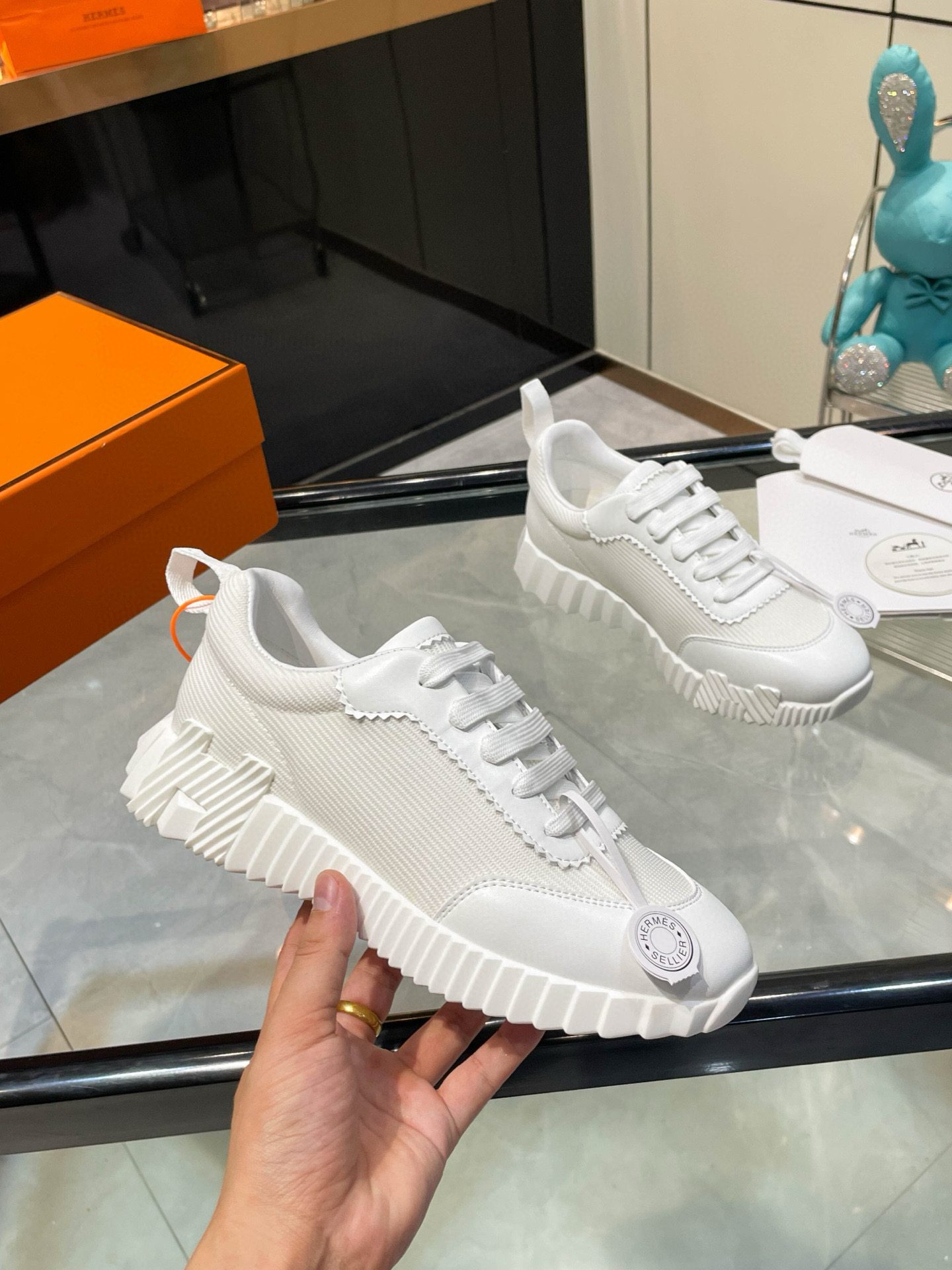 HERMES 에르메스 바운싱 핑크 스니커즈 2