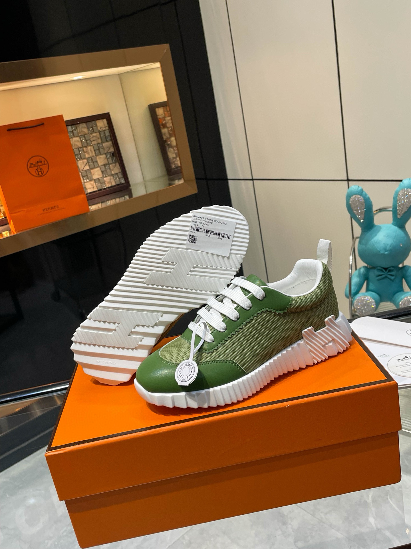 HERMES 에르메스 바운싱 핑크 스니커즈 1