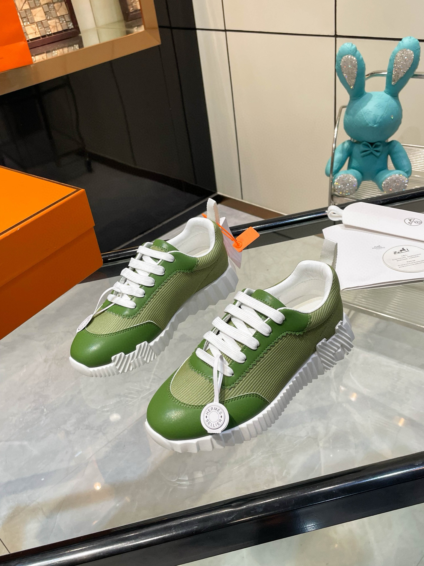 HERMES 에르메스 바운싱 핑크 스니커즈 3