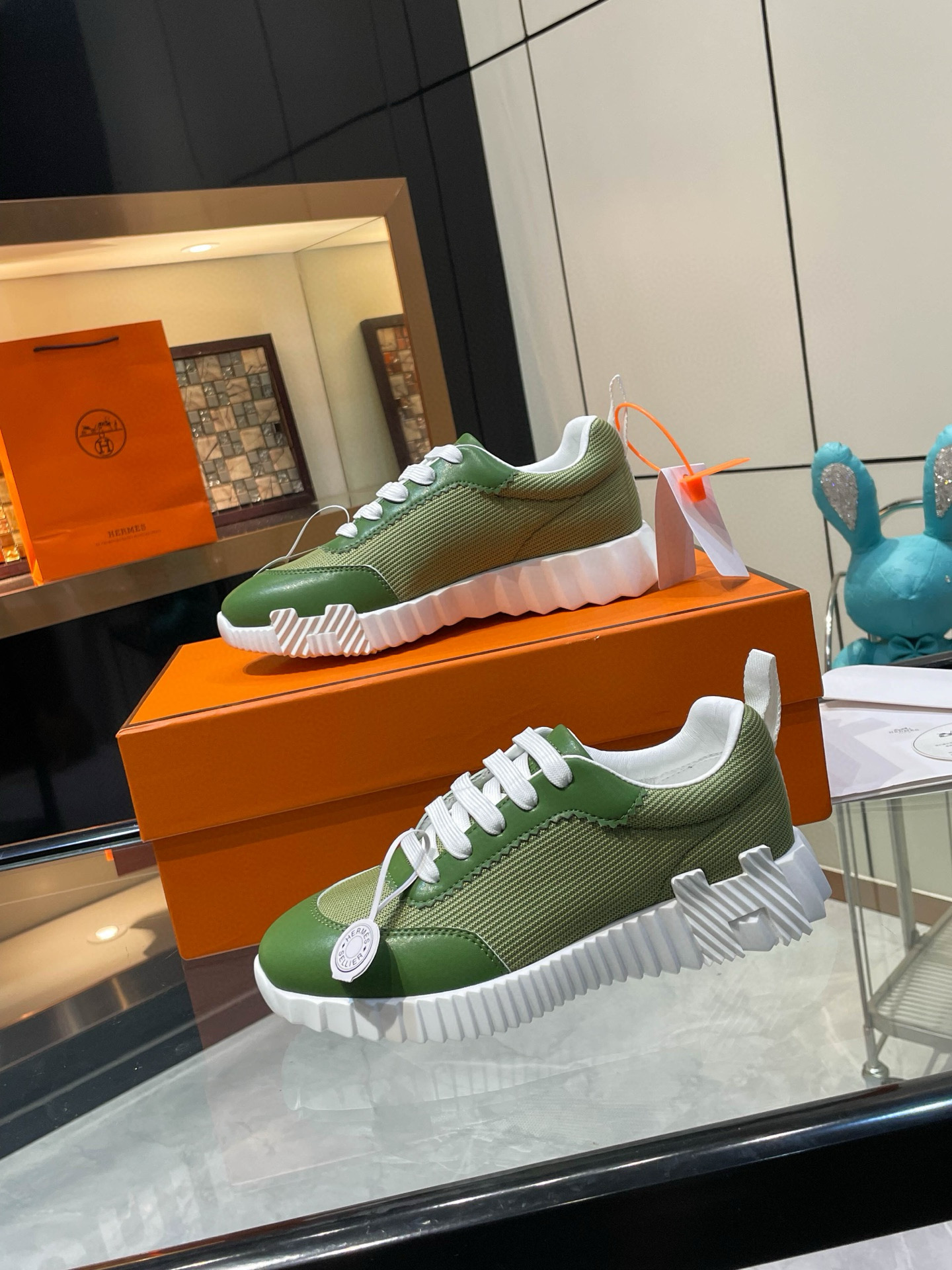 HERMES 에르메스 바운싱 핑크 스니커즈 5