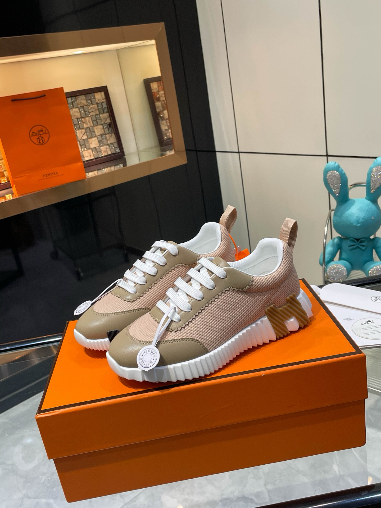 HERMES 에르메스 바운싱 핑크 스니커즈 7