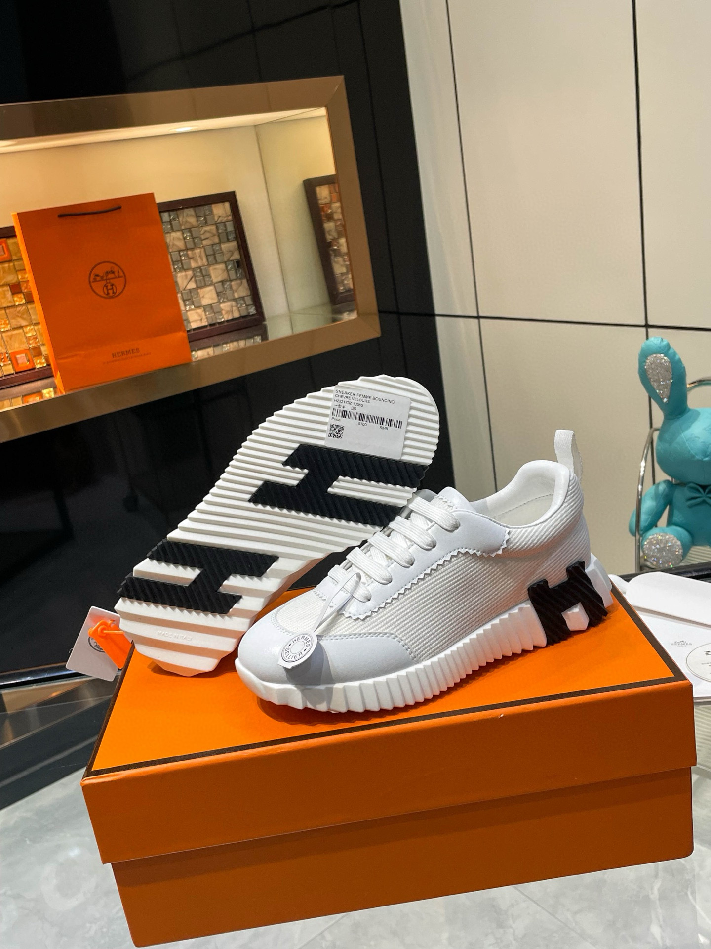 HERMES 에르메스 바운싱 핑크 스니커즈 1