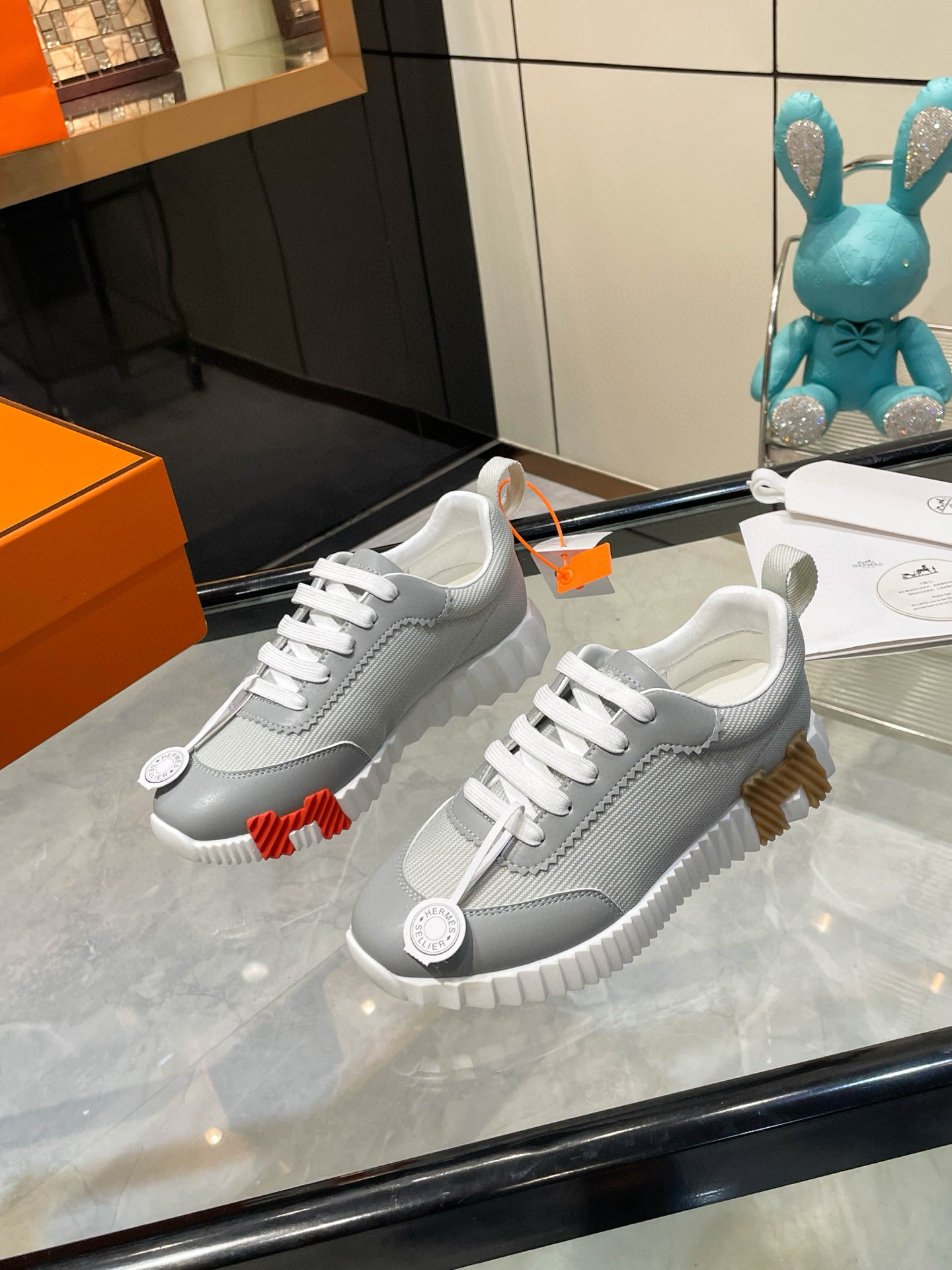 HERMES 에르메스 바운싱 핑크 스니커즈 3