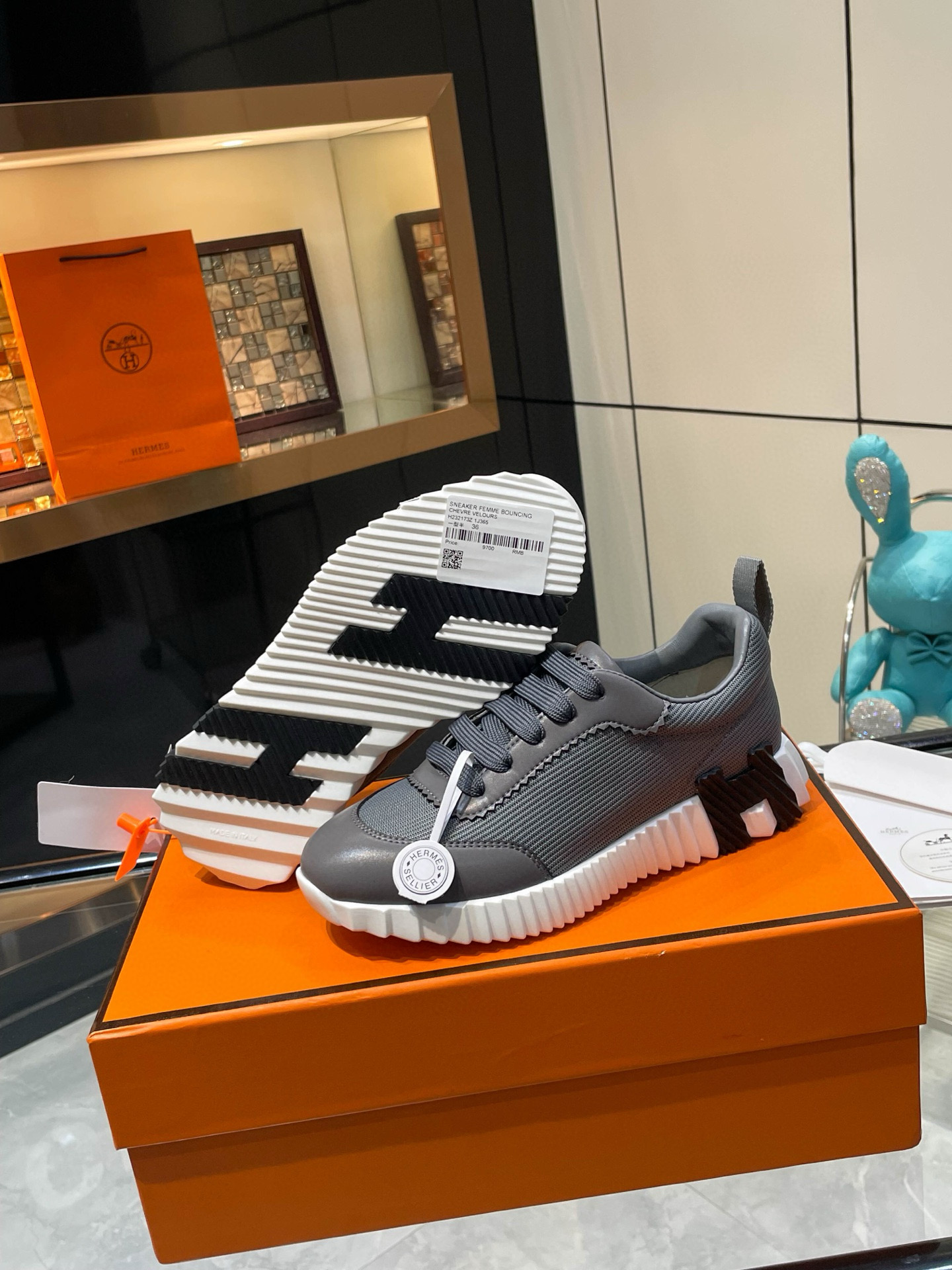 HERMES 에르메스 바운싱 핑크 스니커즈 1