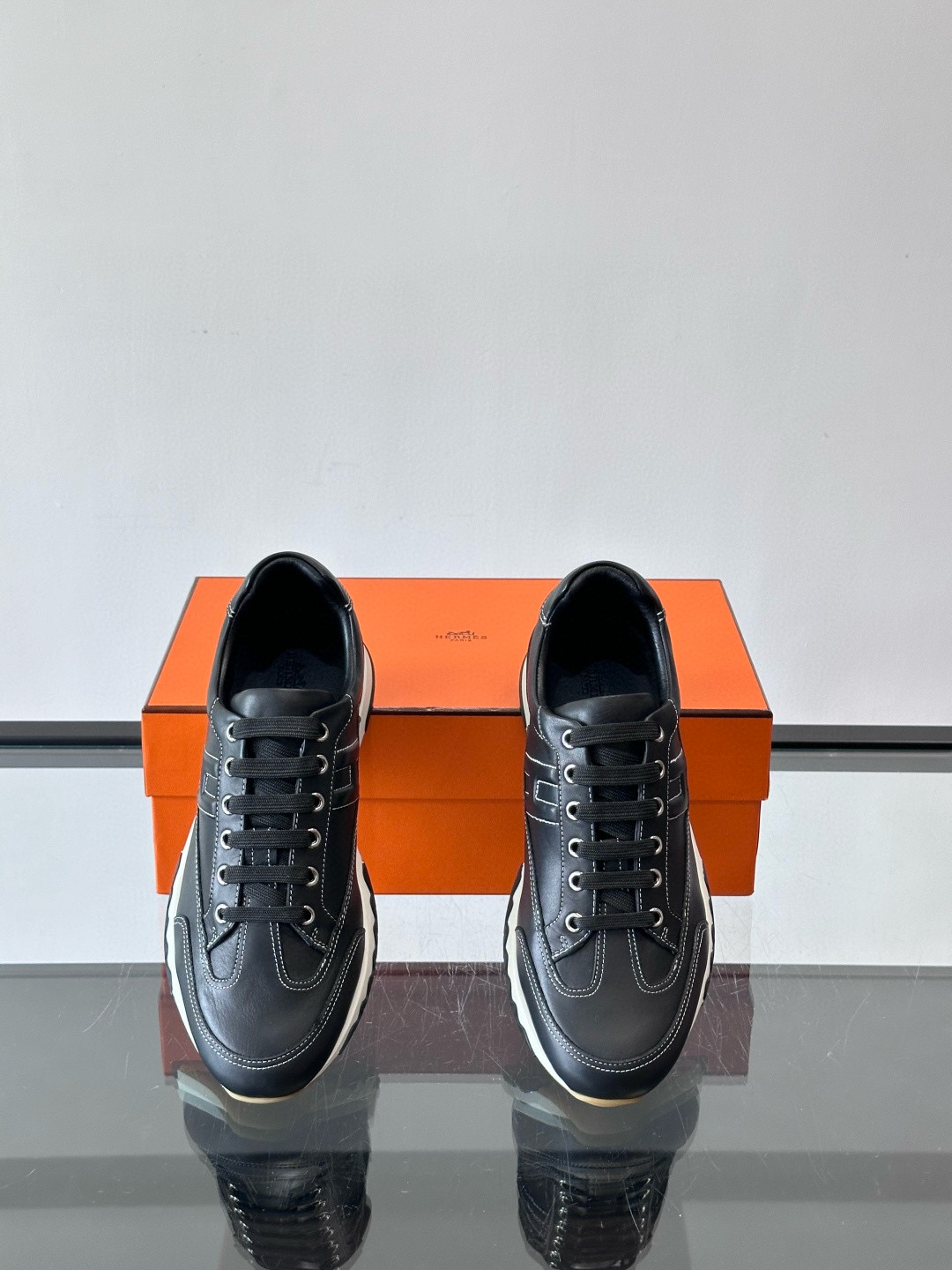 Hermes 에르메스 H Walkrunner 스니커즈 6