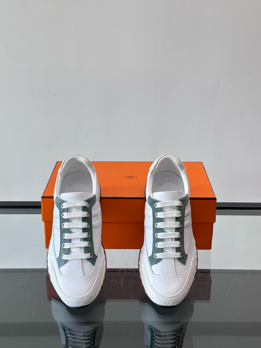 Hermes 에르메스 H Walkrunner 스니커즈 6