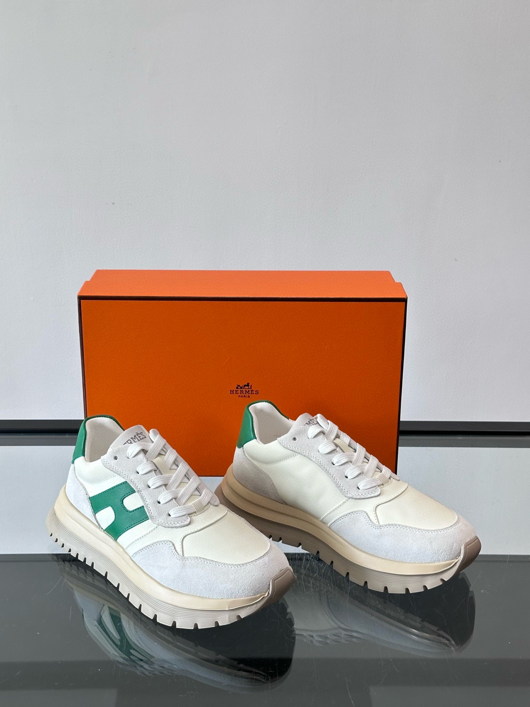 Hermes 에르메스 H Walkrunner 스니커즈 5
