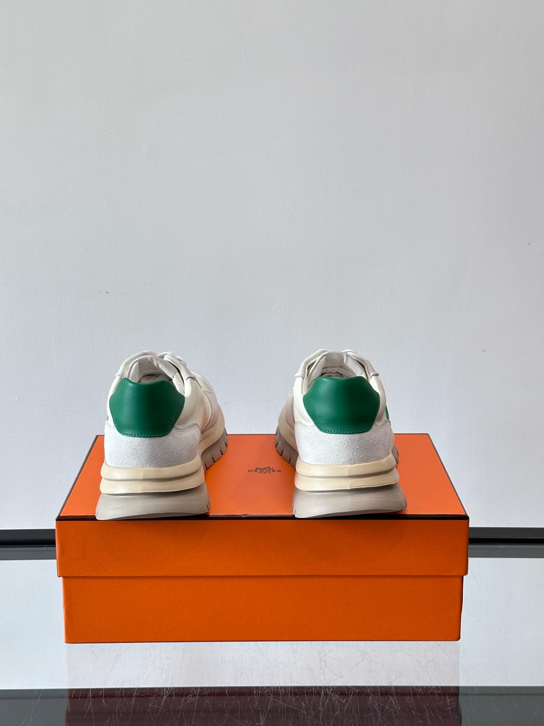 Hermes 에르메스 H Walkrunner 스니커즈 8