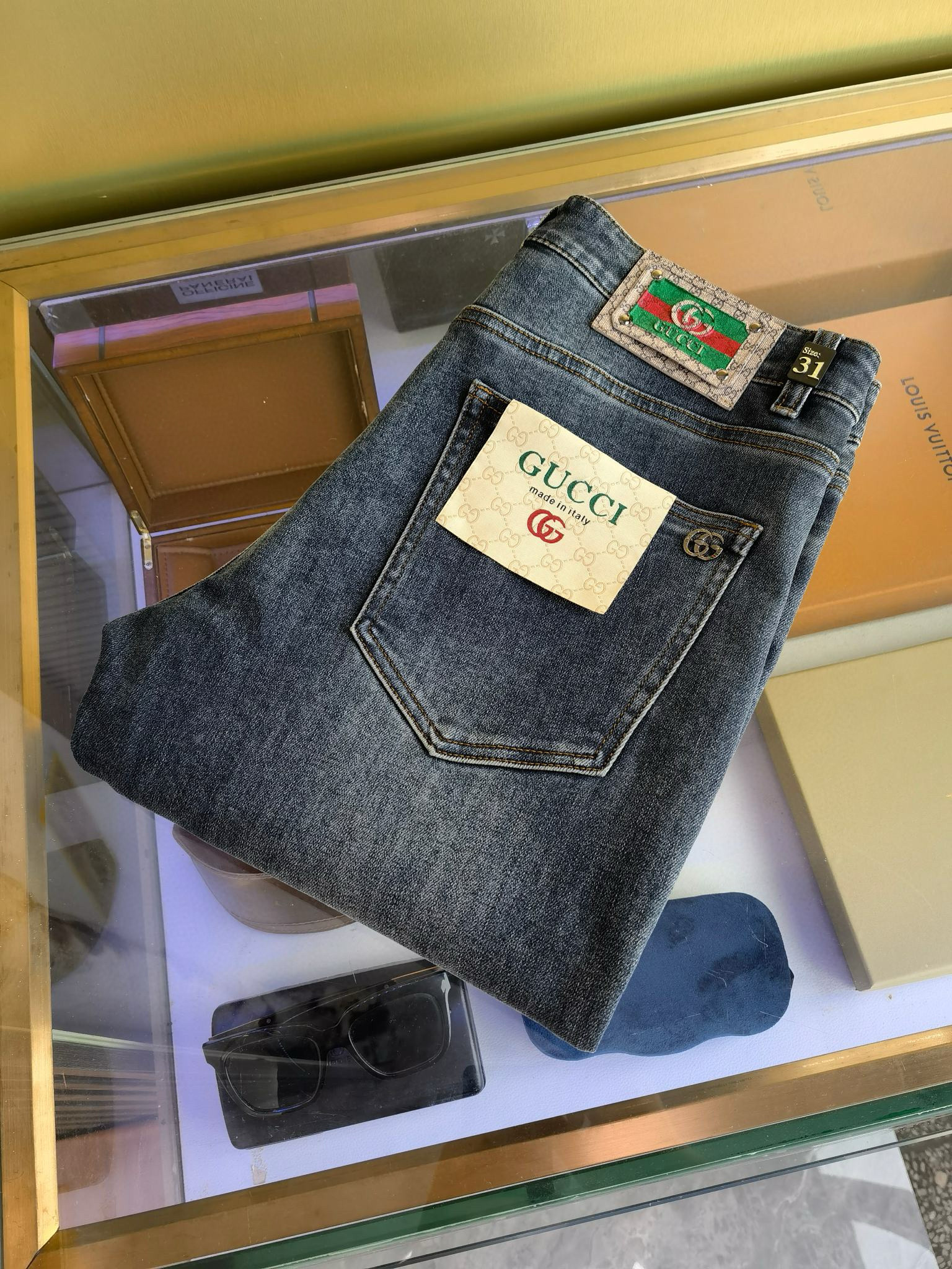 GUCCI 구찌 남성 데님 진 1