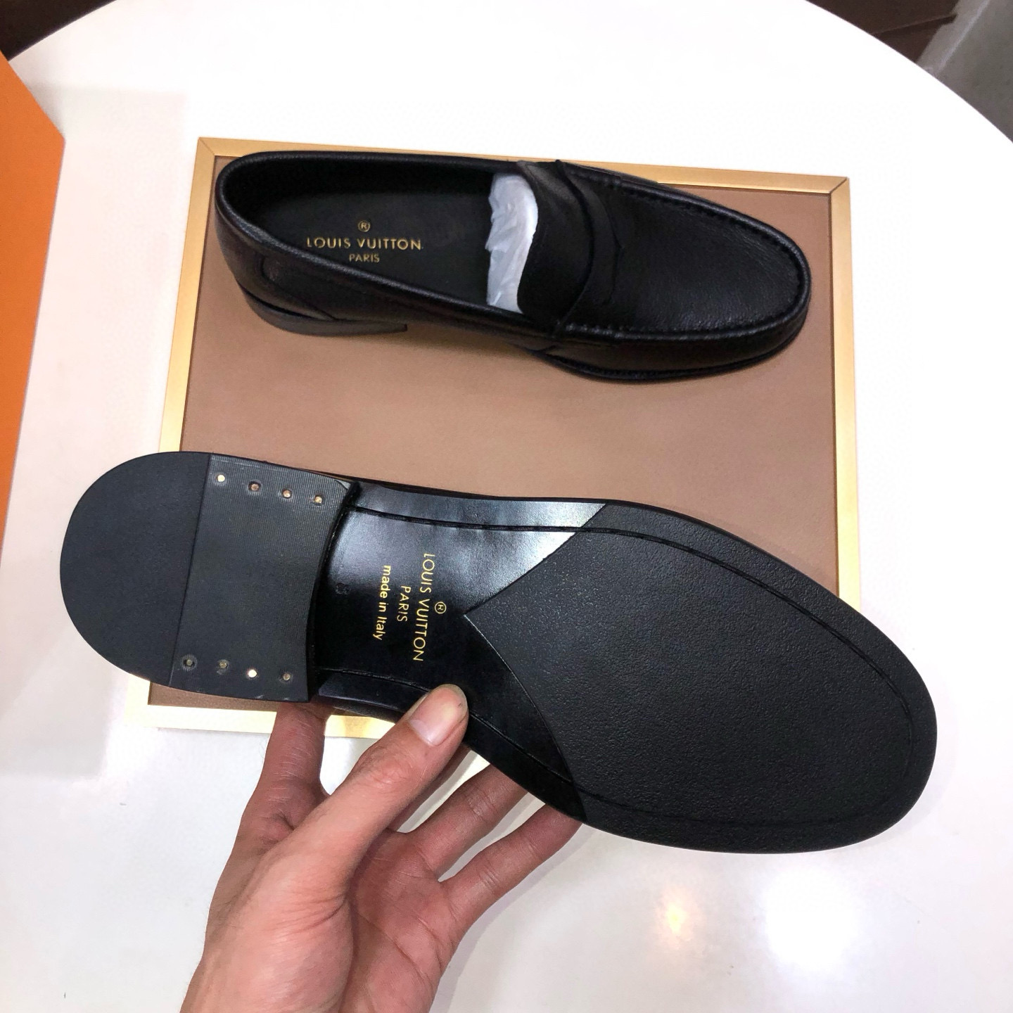 LOUIS VUITTON 루이비통 남성 소가죽 페니 로퍼 6