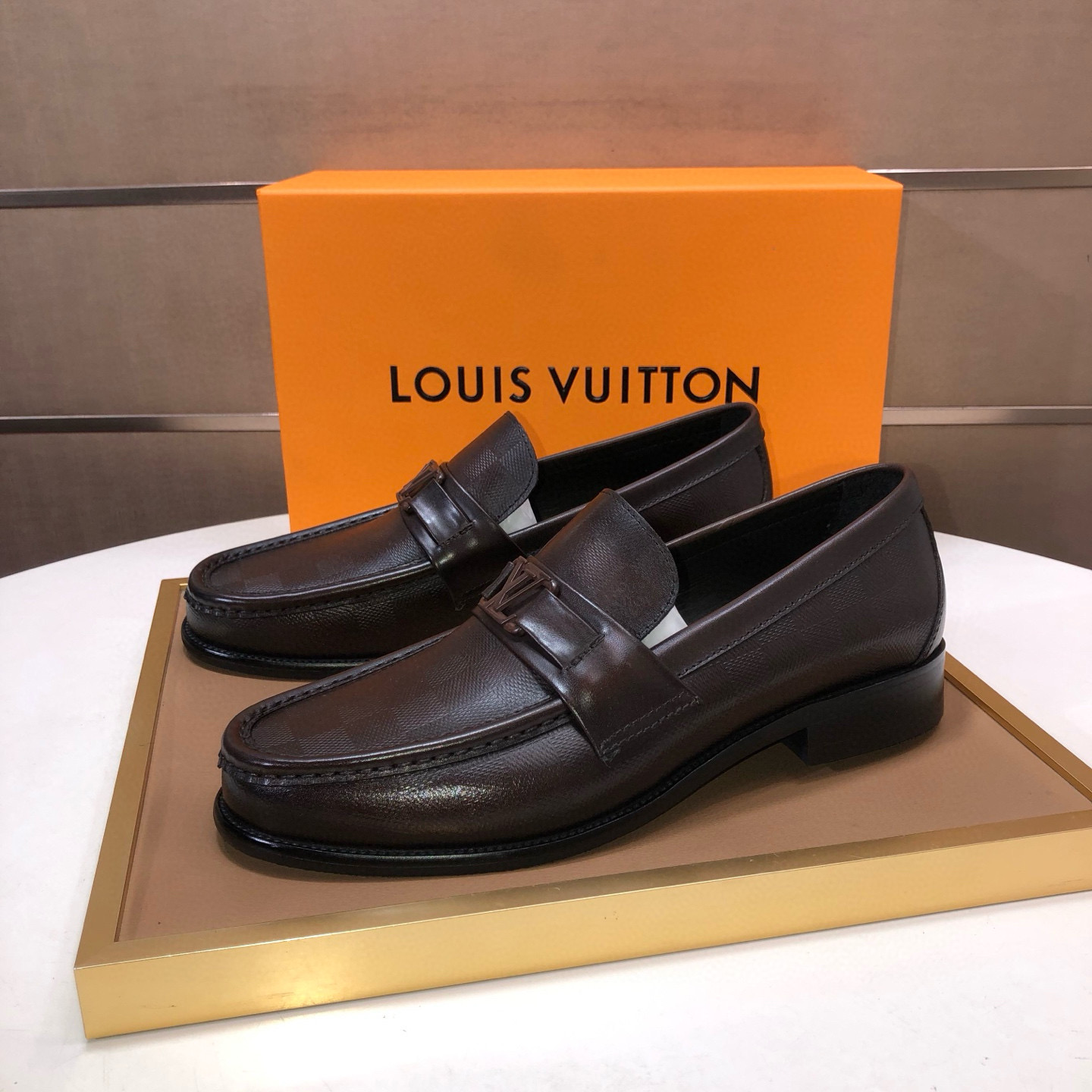 LOUIS VUITTON 루이비통 남성 소가죽 페니 로퍼 3