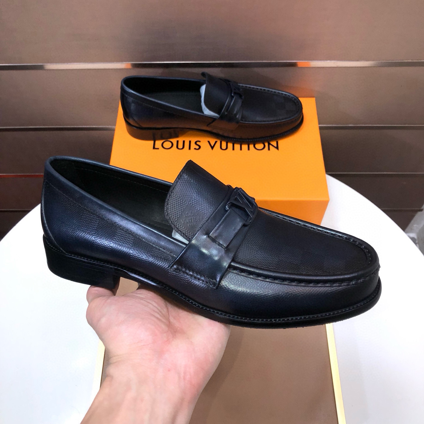 LOUIS VUITTON 루이비통 남성 소가죽 페니 로퍼 5