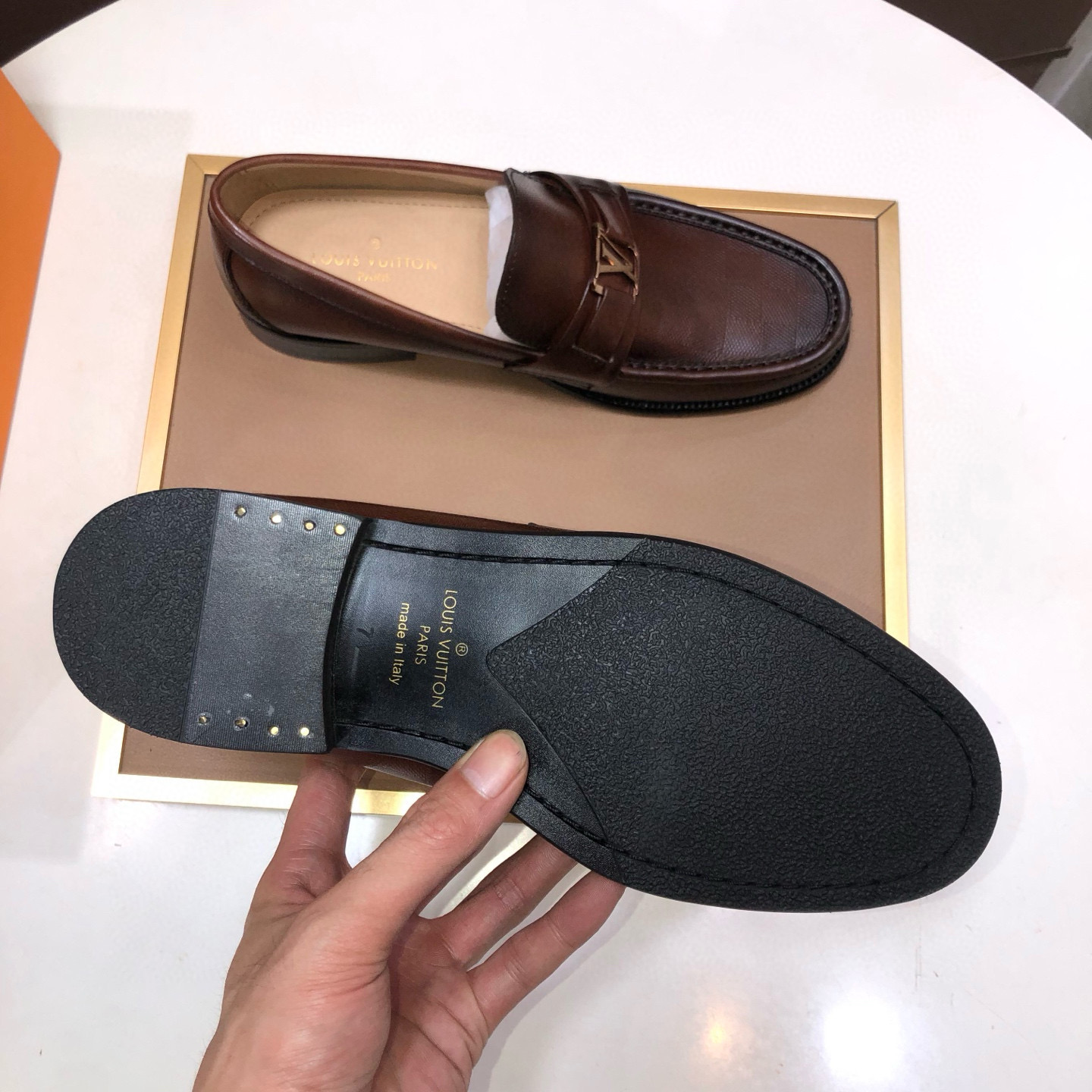 LOUIS VUITTON 루이비통 남성 소가죽 페니 로퍼 6