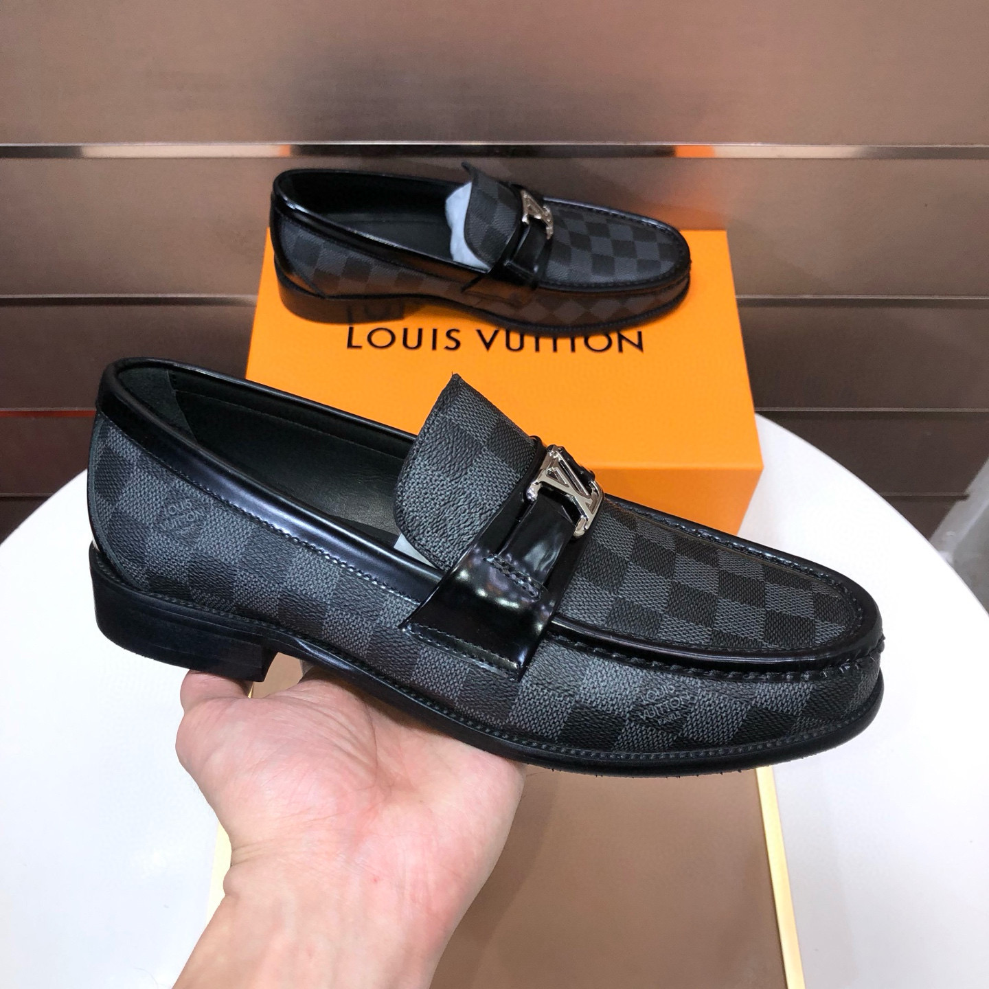 LOUIS VUITTON 루이비통 남성 소가죽 페니 로퍼 5