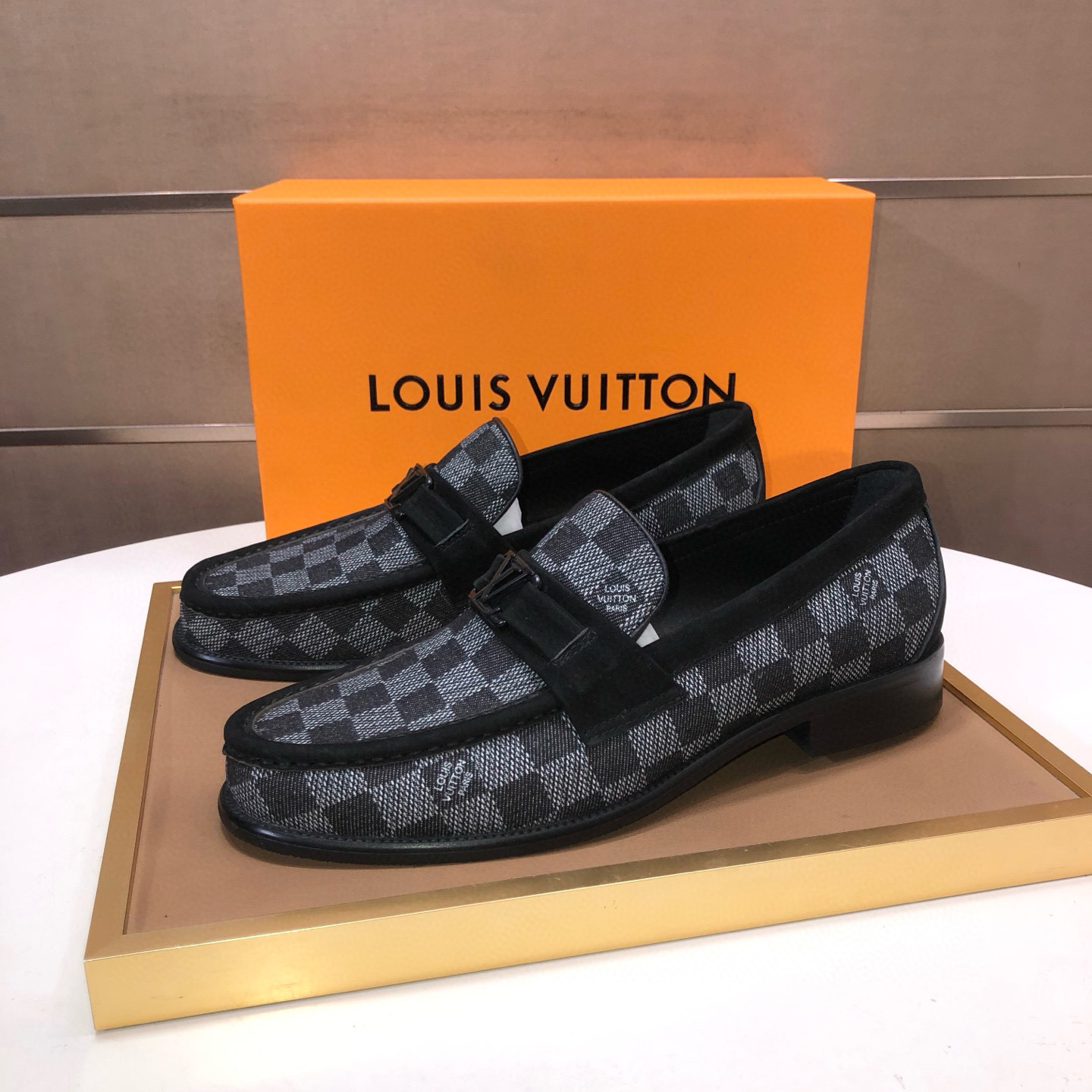 LOUIS VUITTON 루이비통 남성 소가죽 페니 로퍼 3