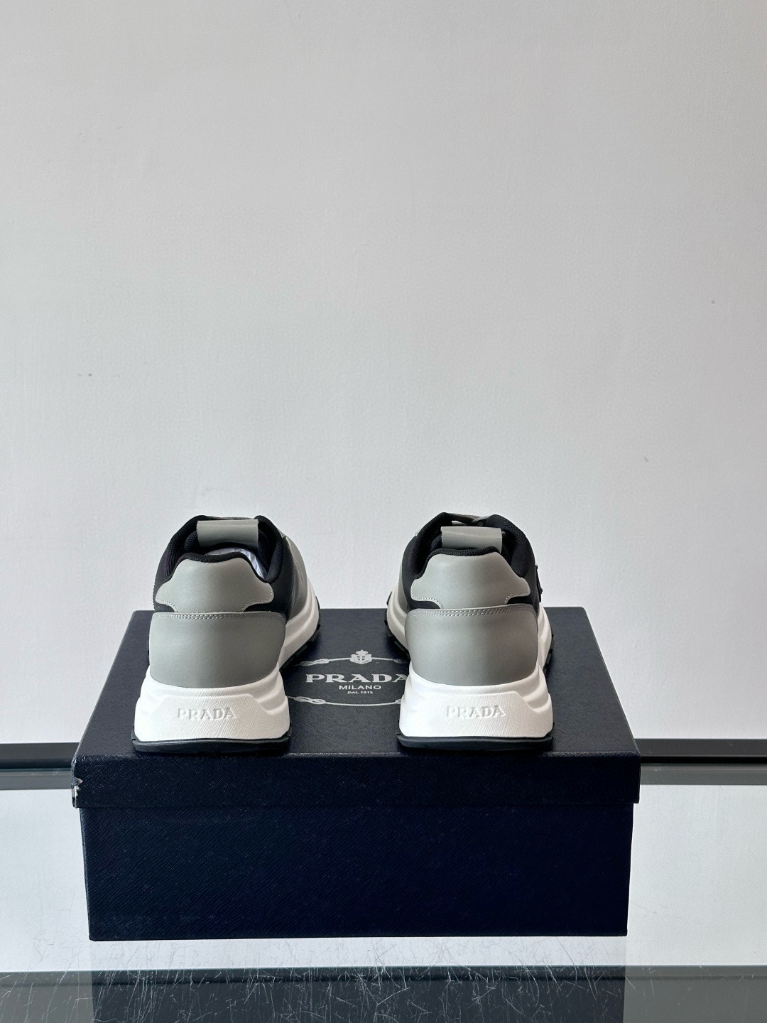 Prada 프라다 남성 운동 캐주얼 스니커즈 8