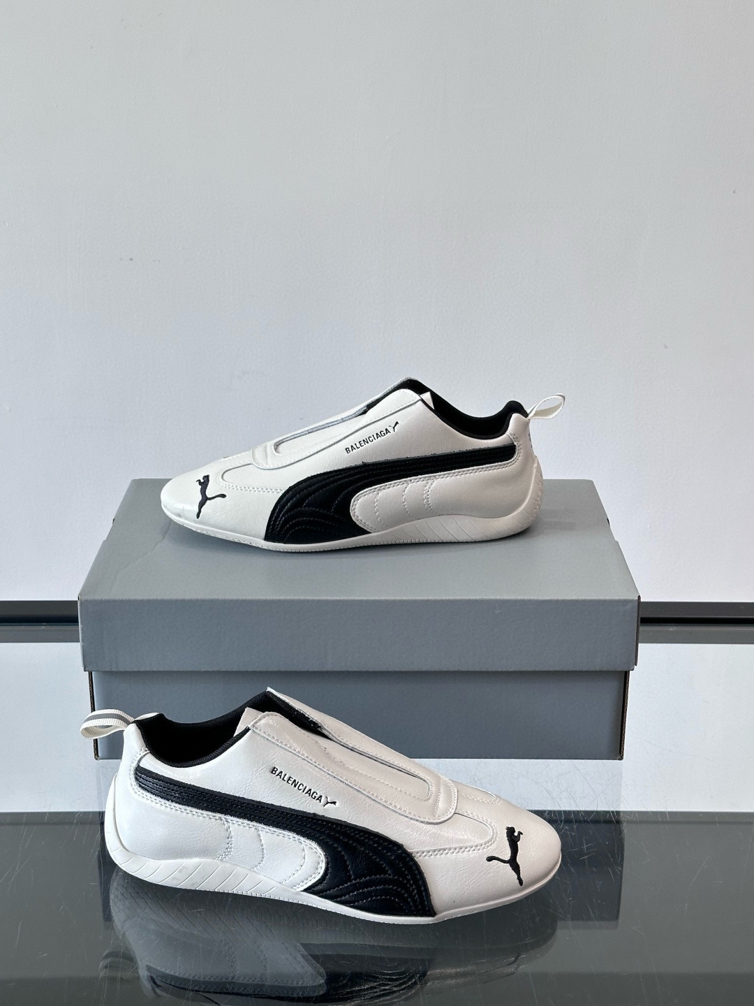 Balenciaga 발렌시아가 x PUMA Speedcat 블랙&화이트 레이싱 스니커즈 4