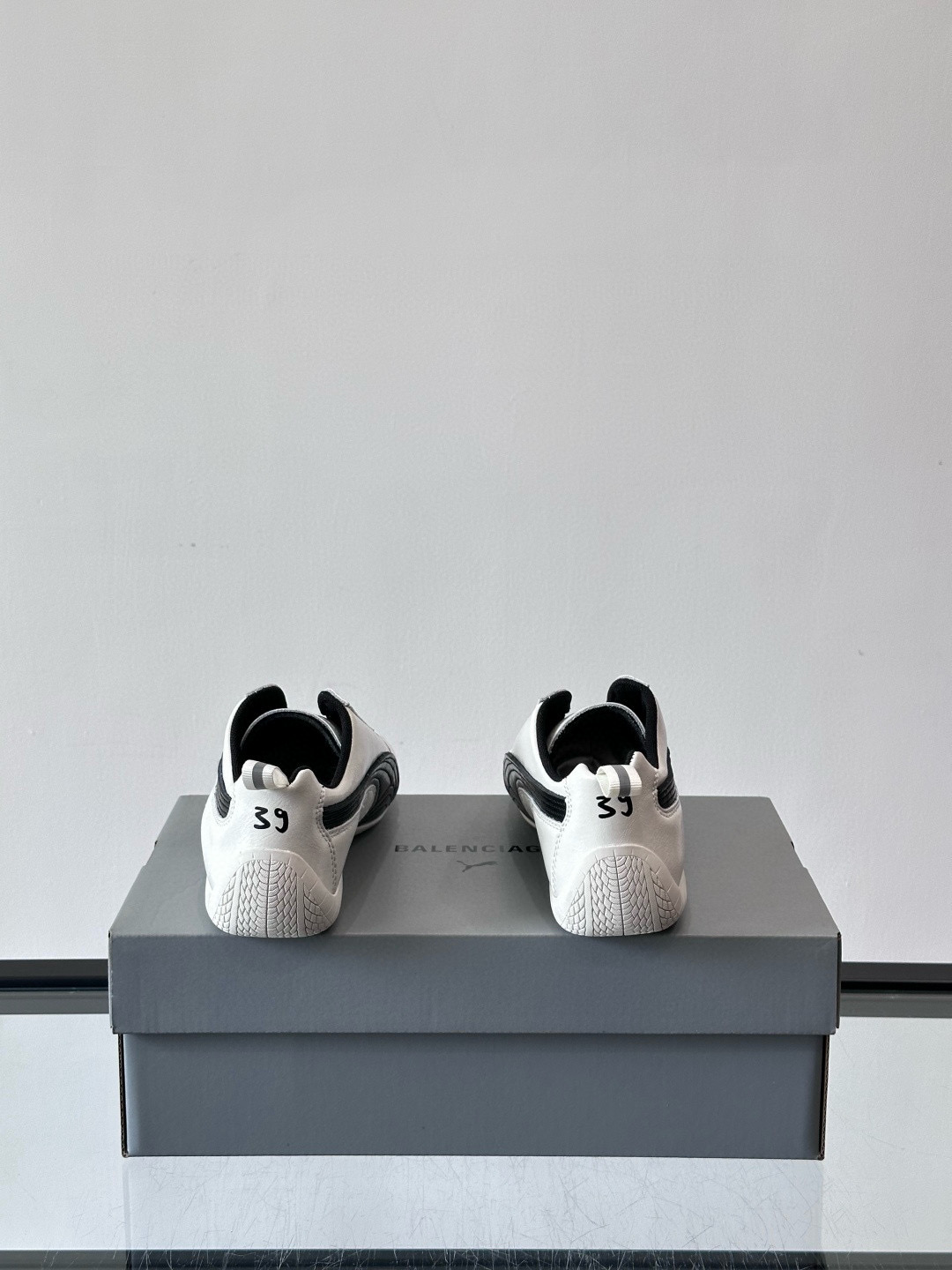 Balenciaga 발렌시아가 x PUMA Speedcat 블랙&화이트 레이싱 스니커즈 8