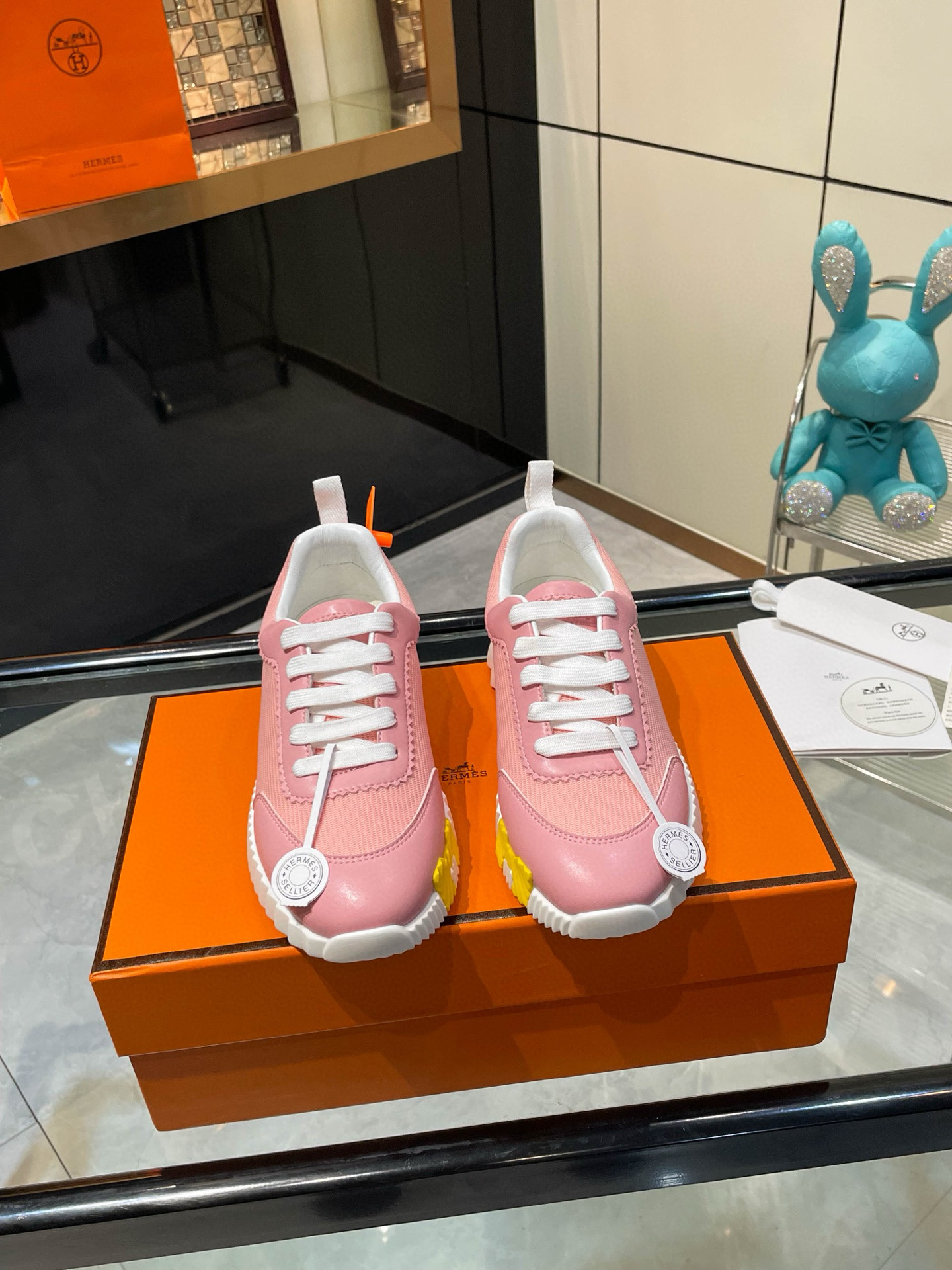 HERMES 에르메스 바운싱 핑크 스니커즈 6