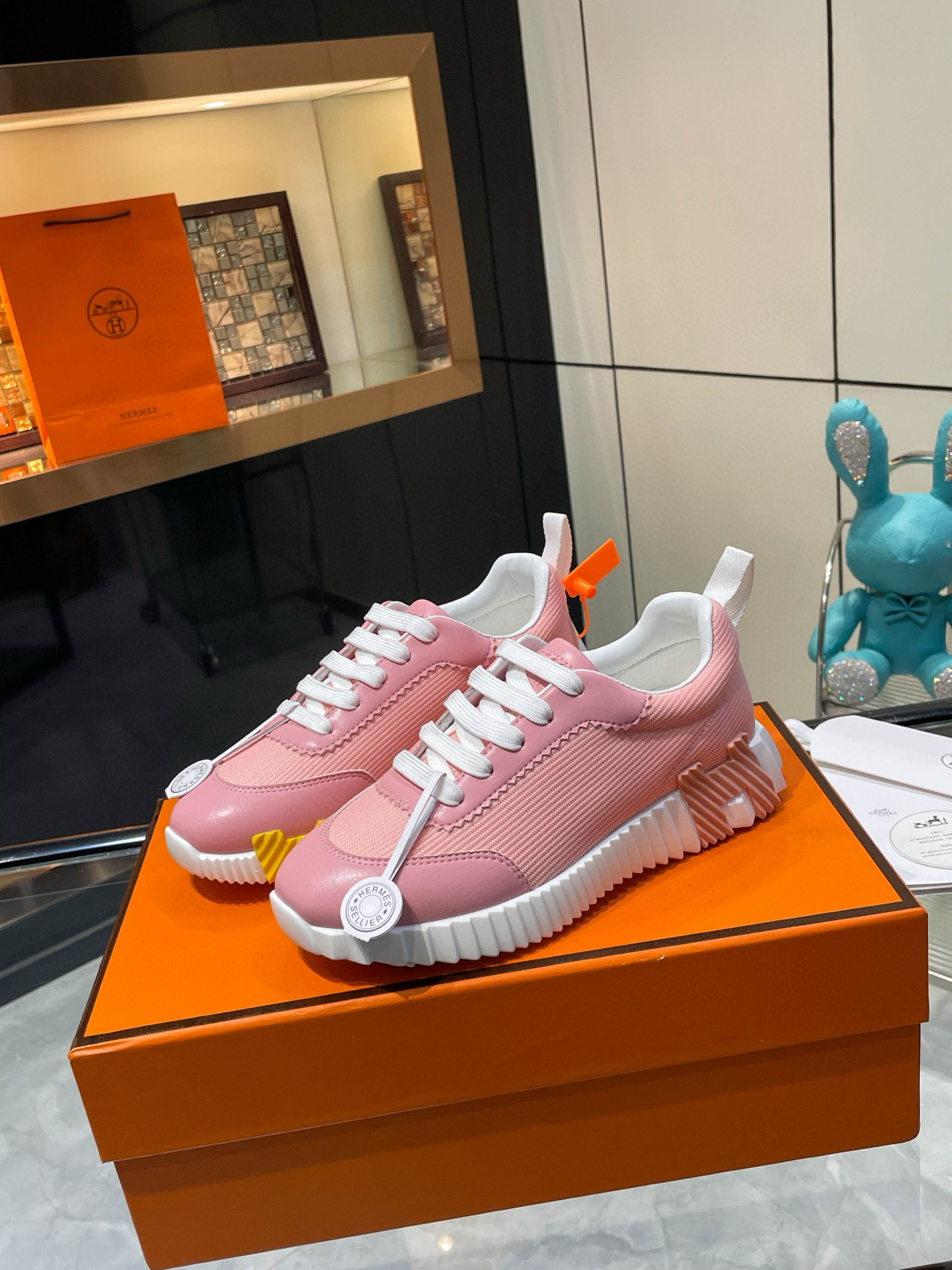 HERMES 에르메스 바운싱 핑크 스니커즈 7