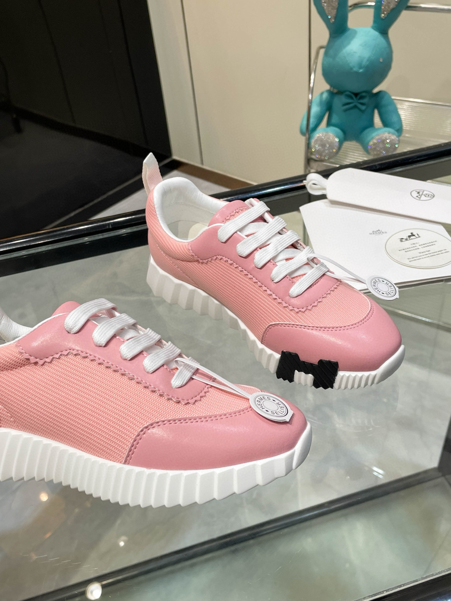 HERMES 에르메스 바운싱 핑크 스니커즈 4