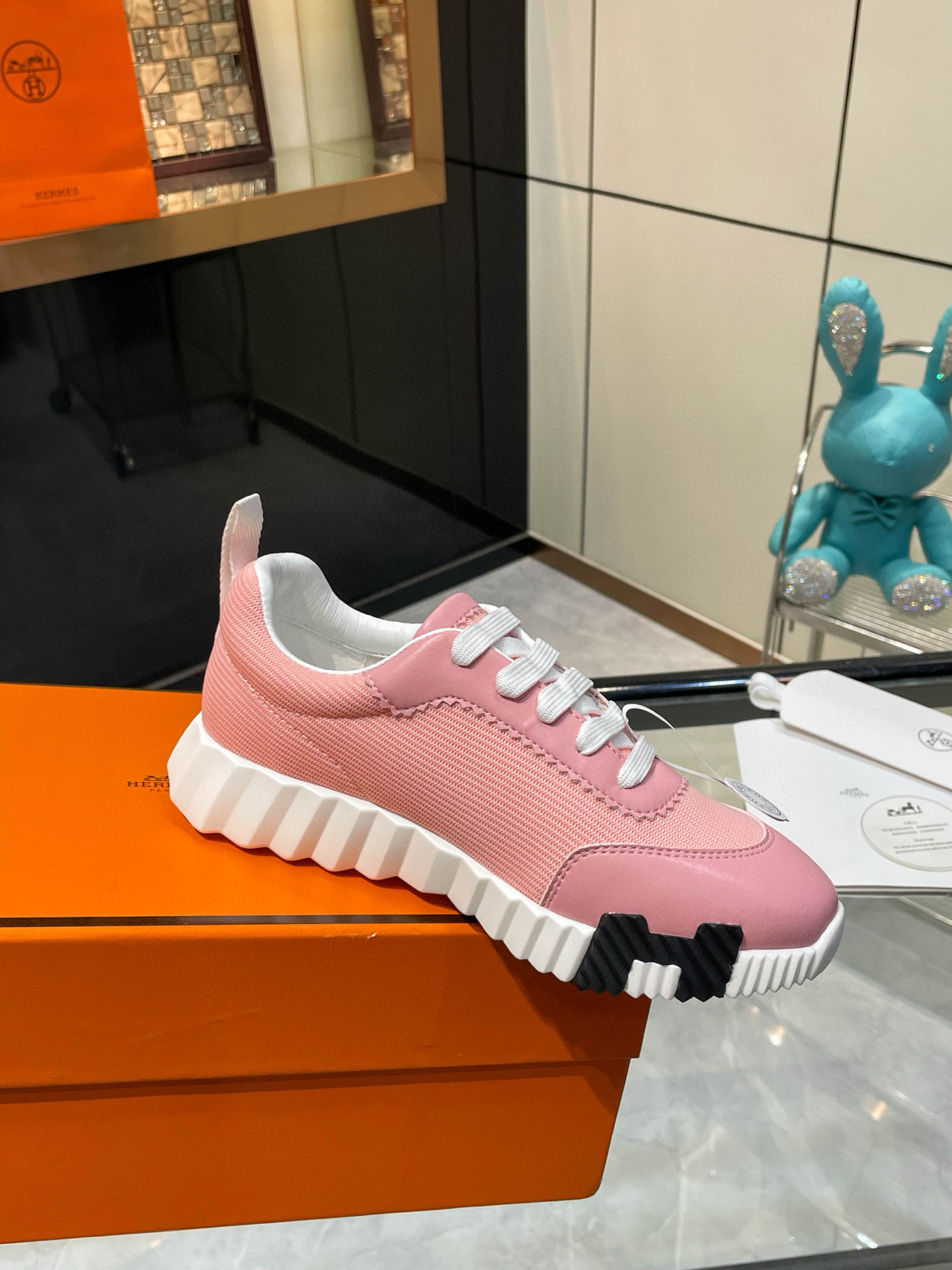 HERMES 에르메스 바운싱 핑크 스니커즈 9