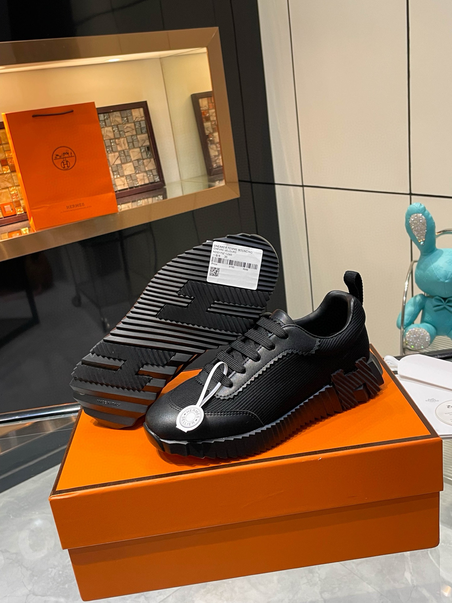 HERMES 에르메스 바운싱 핑크 스니커즈 1