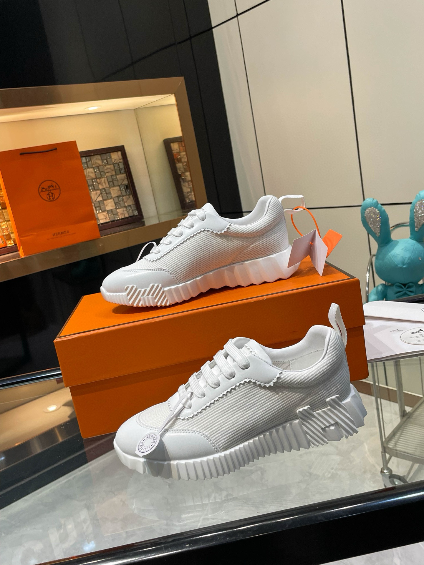 HERMES 에르메스 바운싱 핑크 스니커즈 5