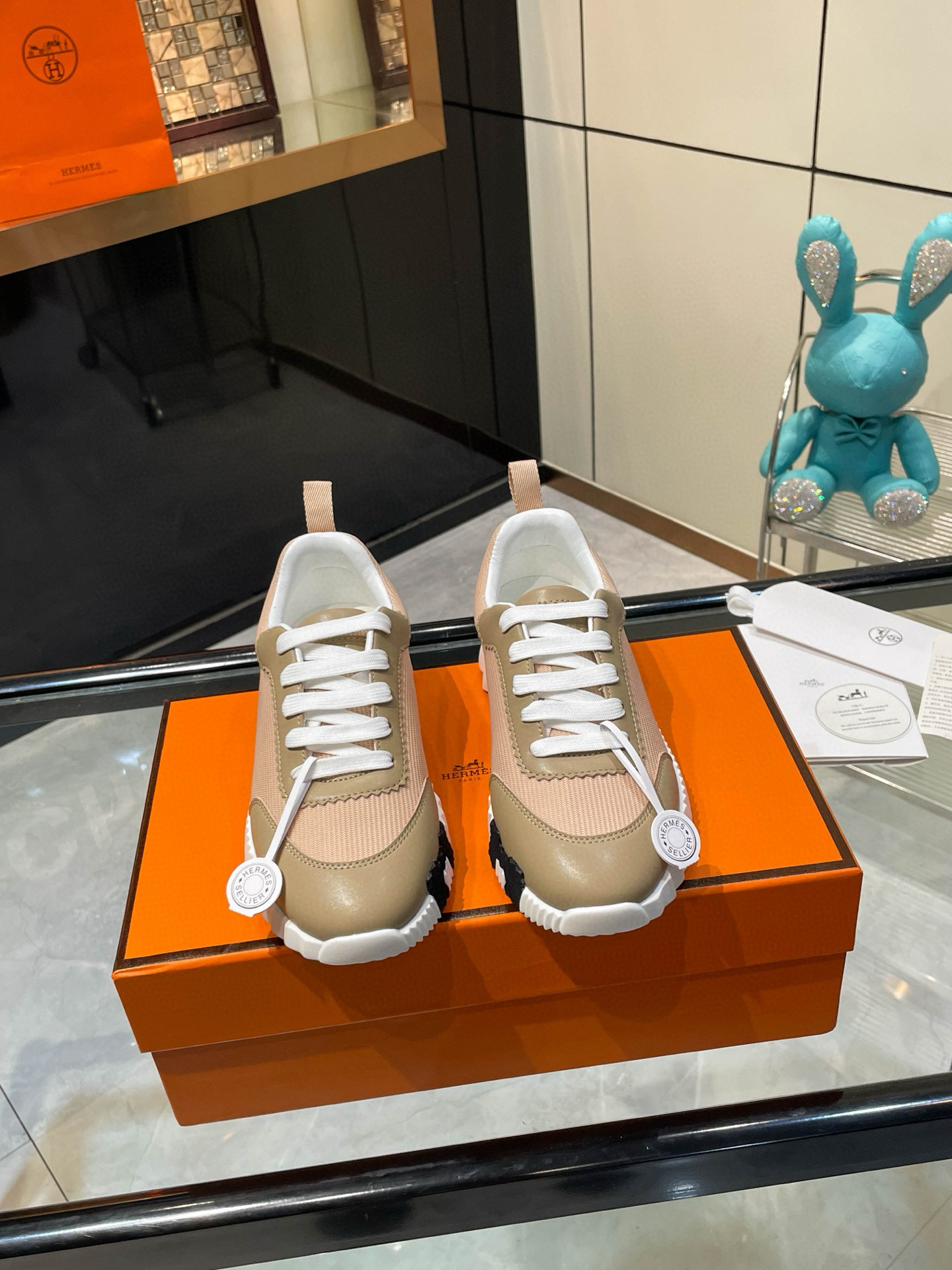 HERMES 에르메스 바운싱 핑크 스니커즈 6