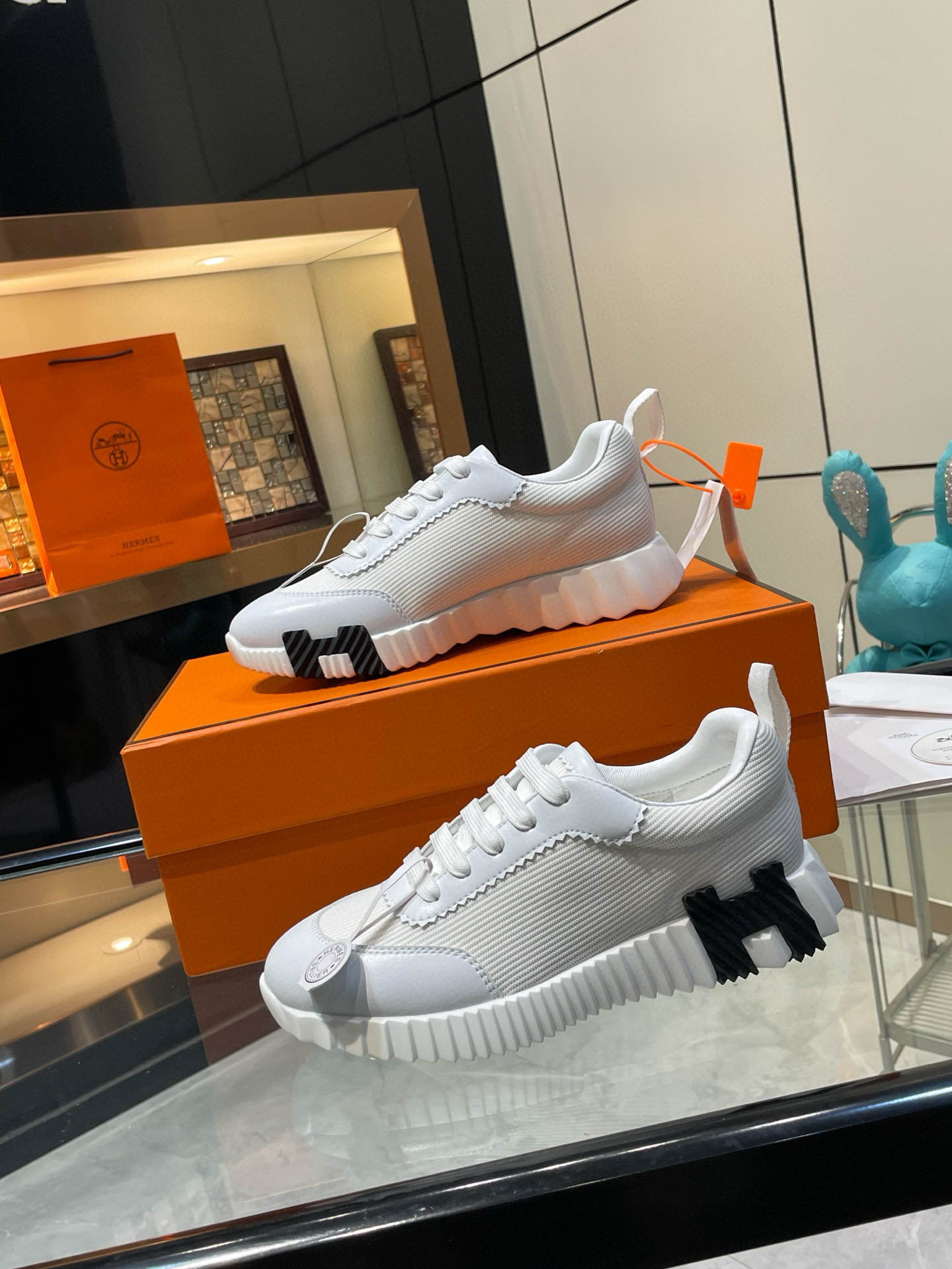 HERMES 에르메스 바운싱 핑크 스니커즈 5